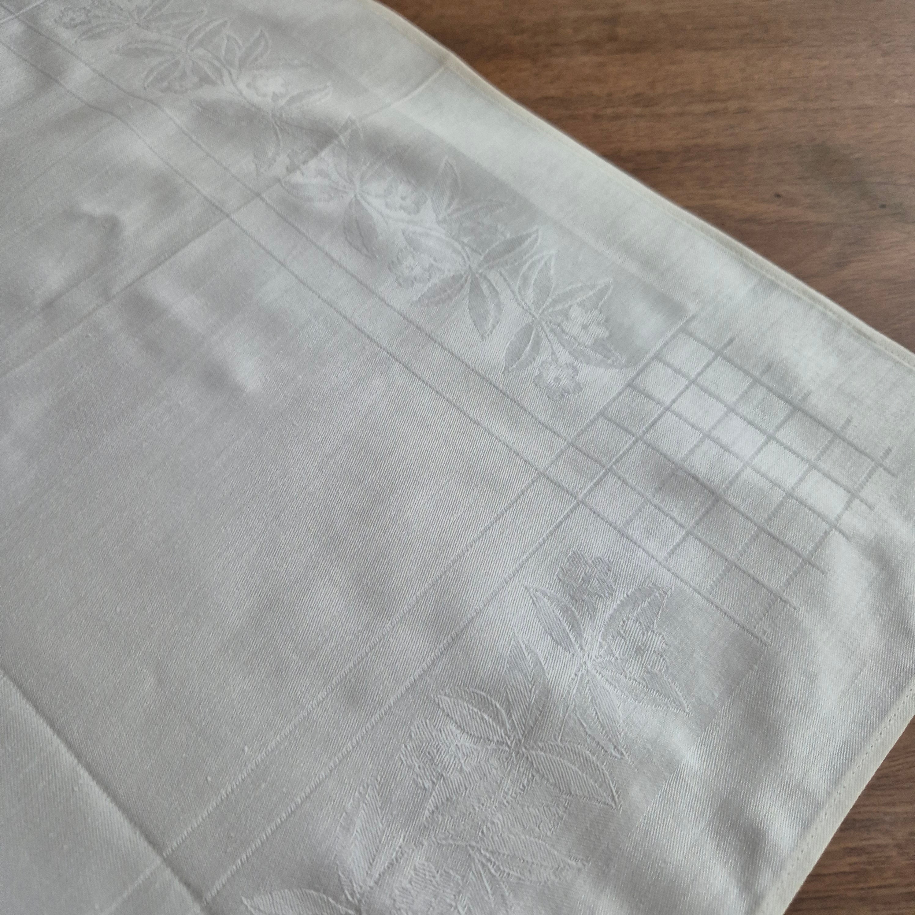 Antike Serviette / Mitteldecke cremeweiß Damast Baumwolle 53x53cm 🤍