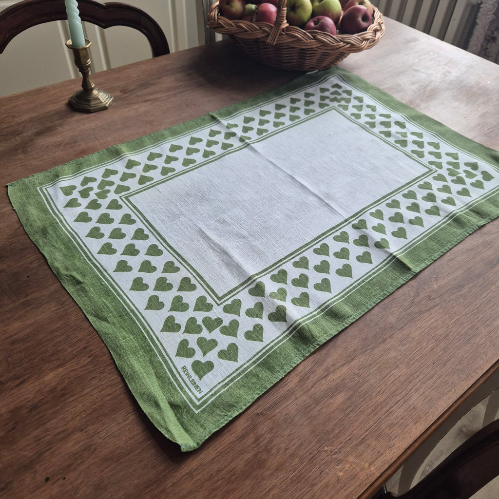 Antikes Küchen- & Geschirrhandtuch weiß grün Leinen 47x70cm Herzmotiv 🤍