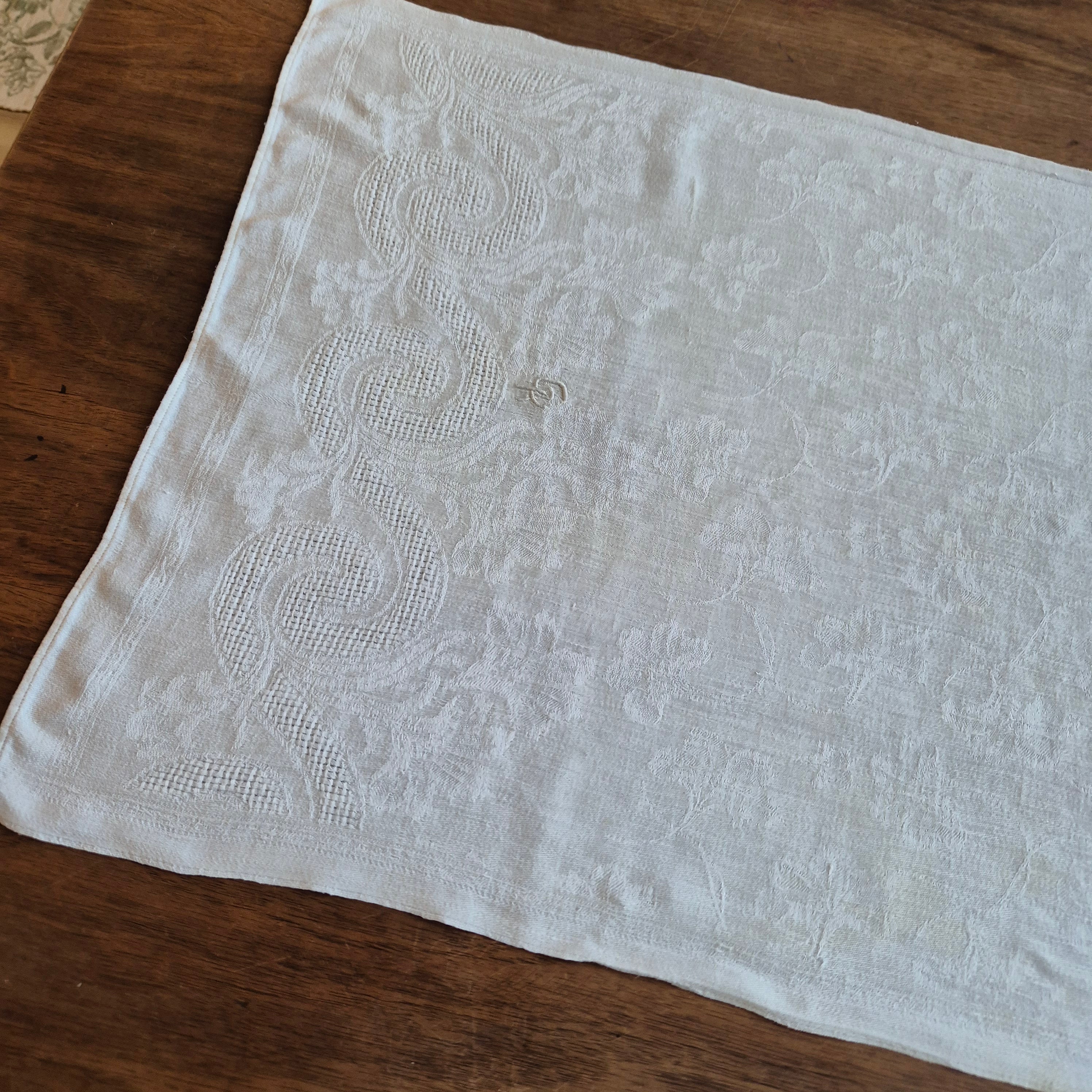 Antikes Jugendstil Küchen- & Geschirrtuch weiß Damast Baumwolle 44x97cm Monogramm G.K. 🤍