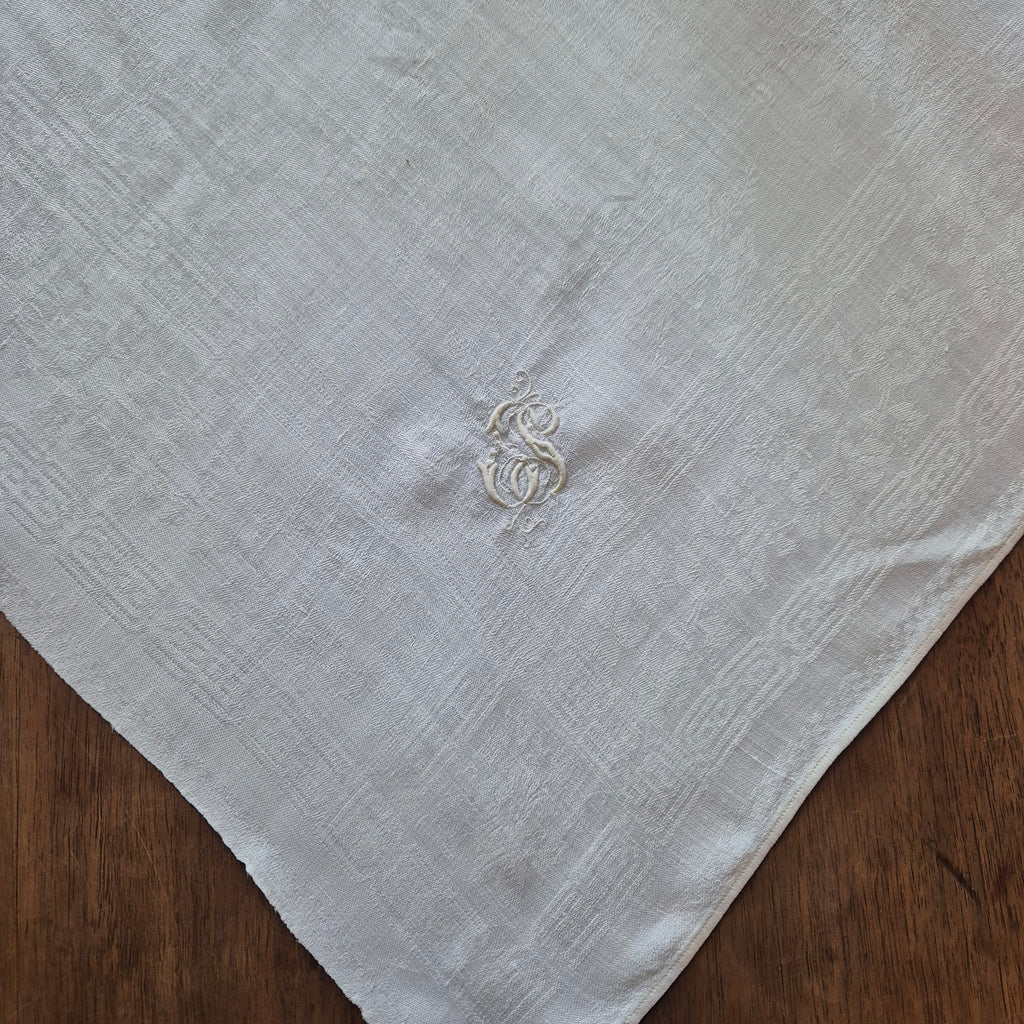 Antike Serviette / Mitteldecke weiß Damast Baumwolle 67x73cm Monogramm S.S. 🤍