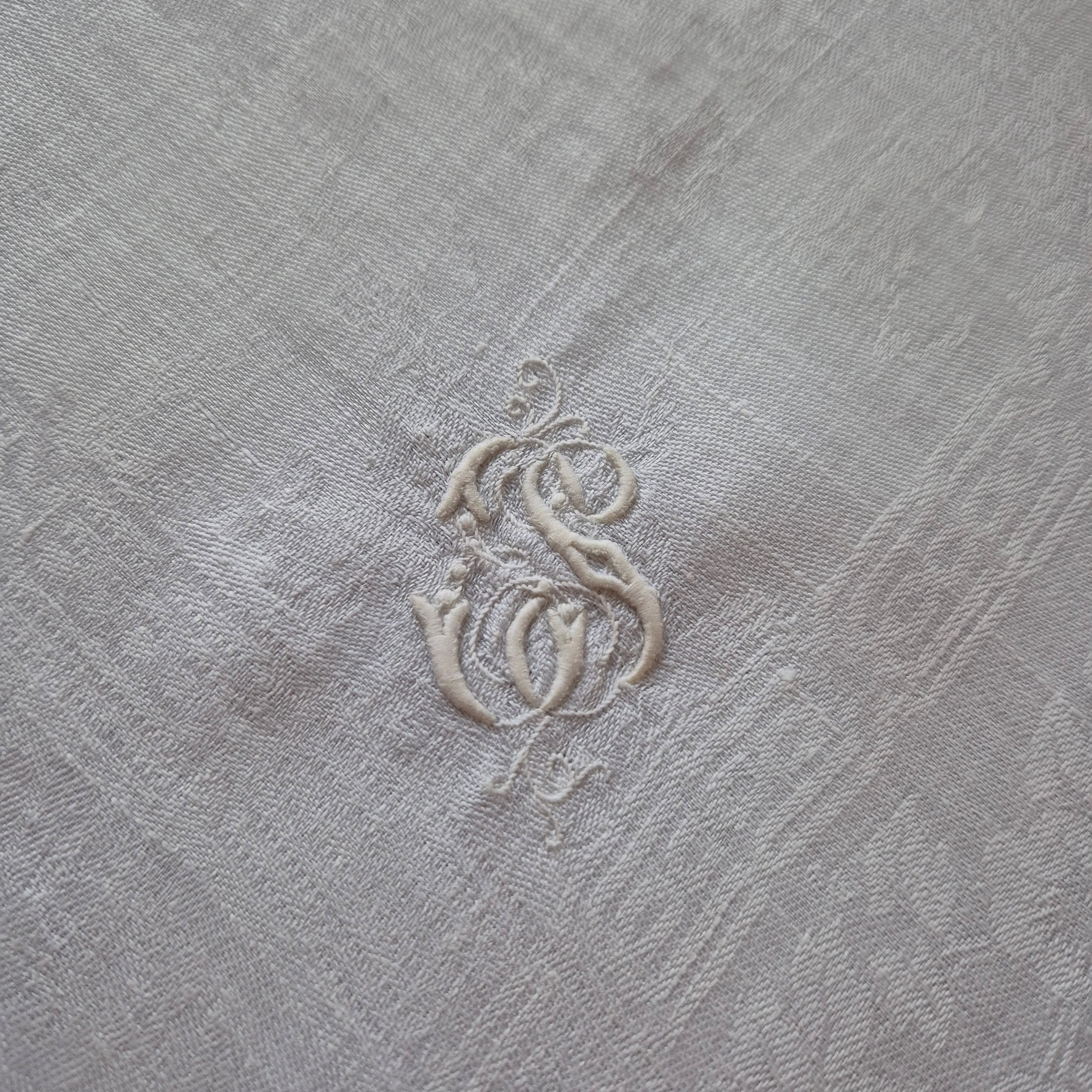 Antike Serviette / Mitteldecke weiß Damast Baumwolle 67x73cm Monogramm S.S. 🤍
