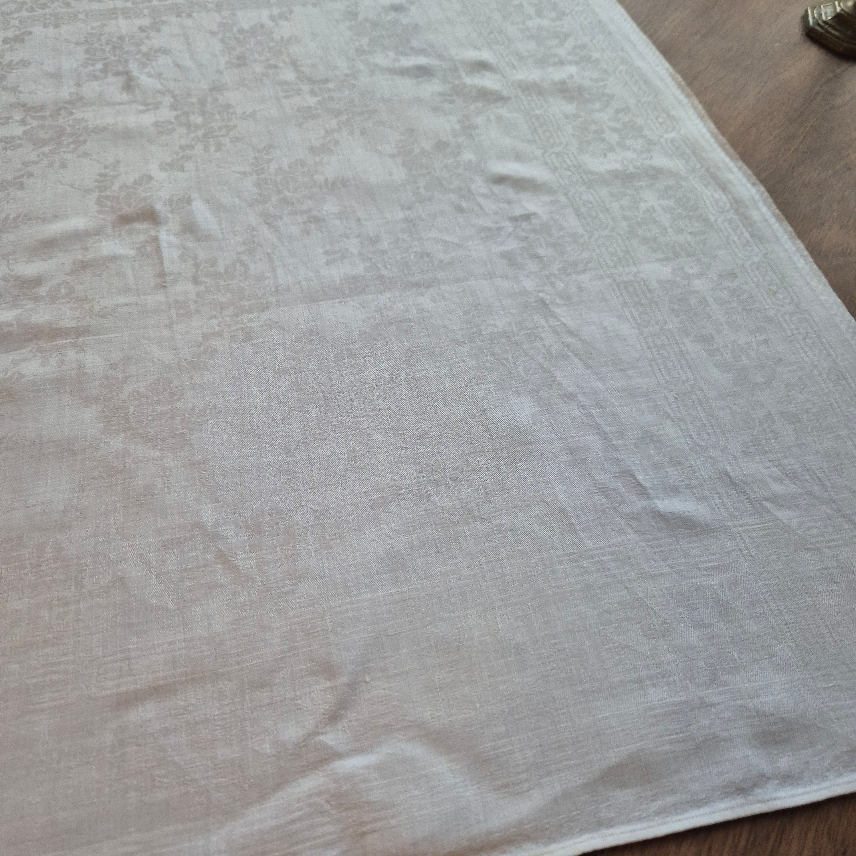 Antike Serviette / Mitteldecke weiß Damast Baumwolle 67x73cm Monogramm S.S. 🤍