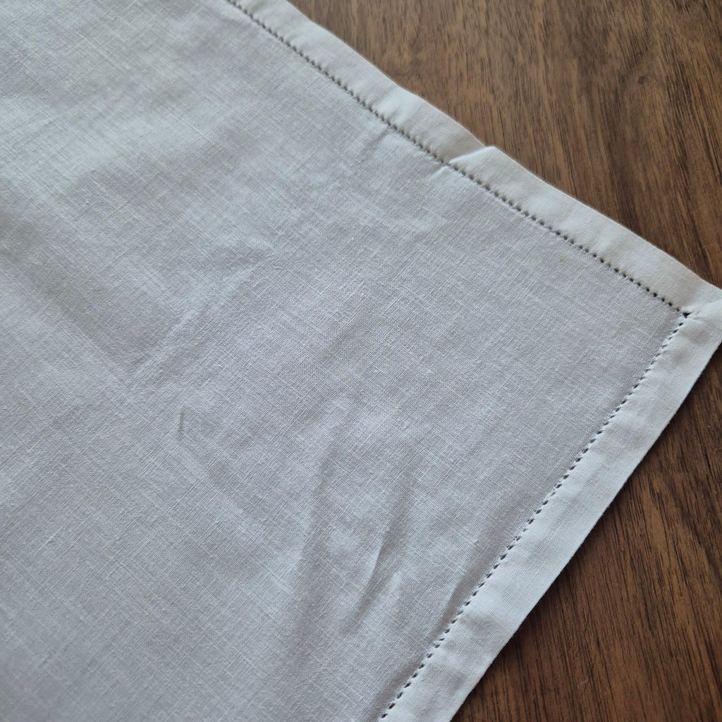 Antike Mitteldecke / Serviette weiß Baumwolle 44x43cm 🤍