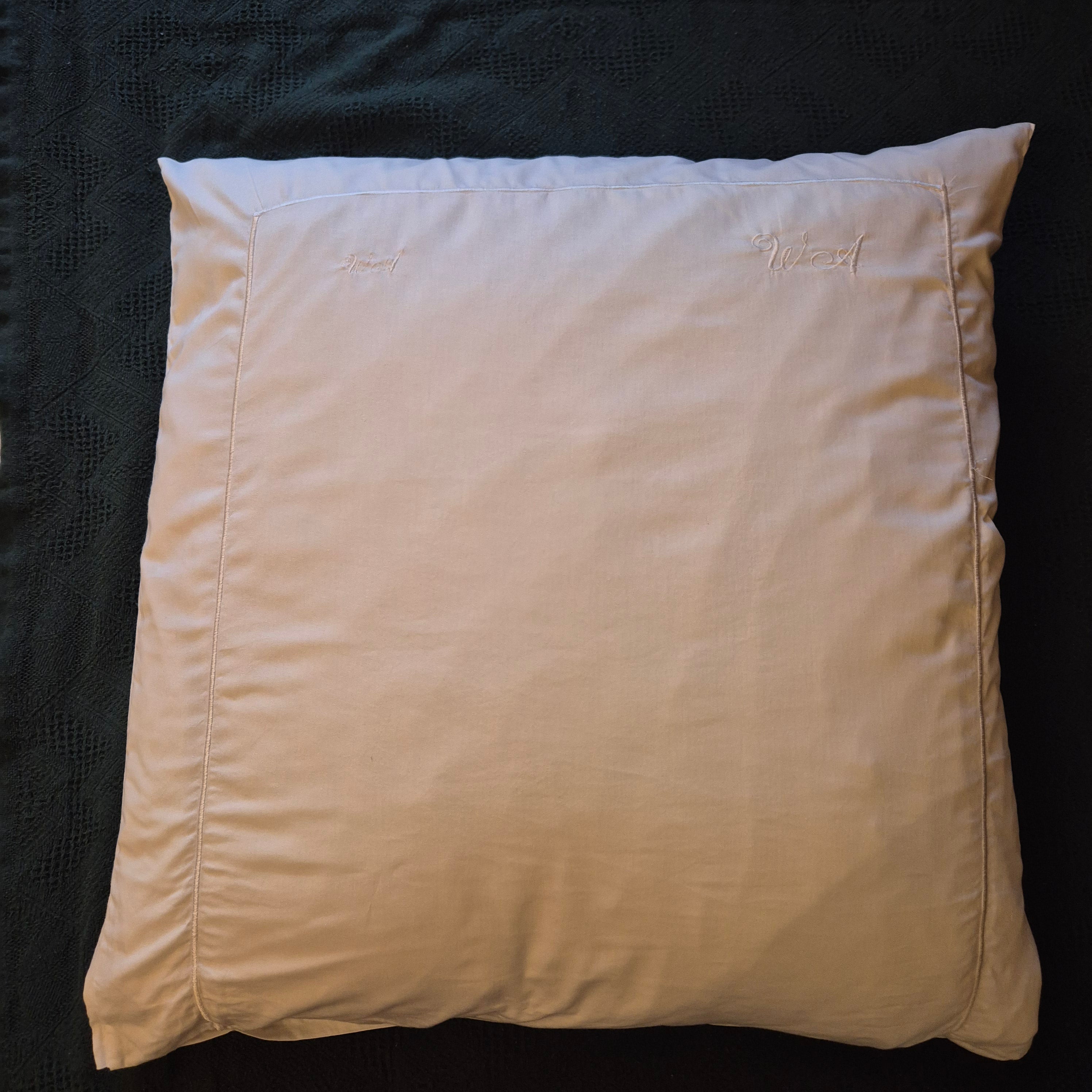 Antike alte Kissenhülle 75x75cm weiß Kissenbezug Monogramm W.A. 🤍