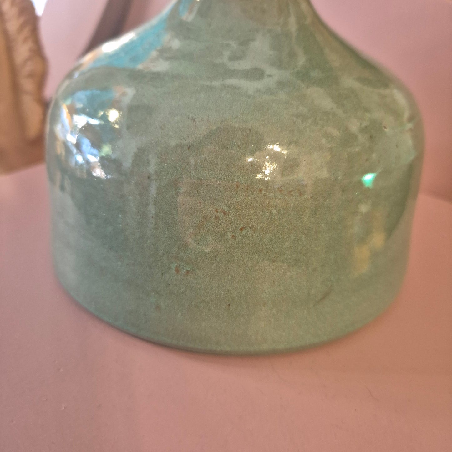 Antike Steingut Keramik Vase Pastellgrün Handgemacht Vintage