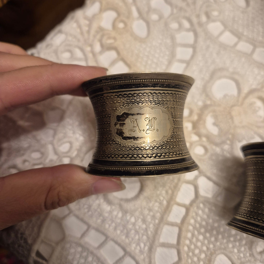 2x Antike Jugendstil Serviettenringe mit Monogramm