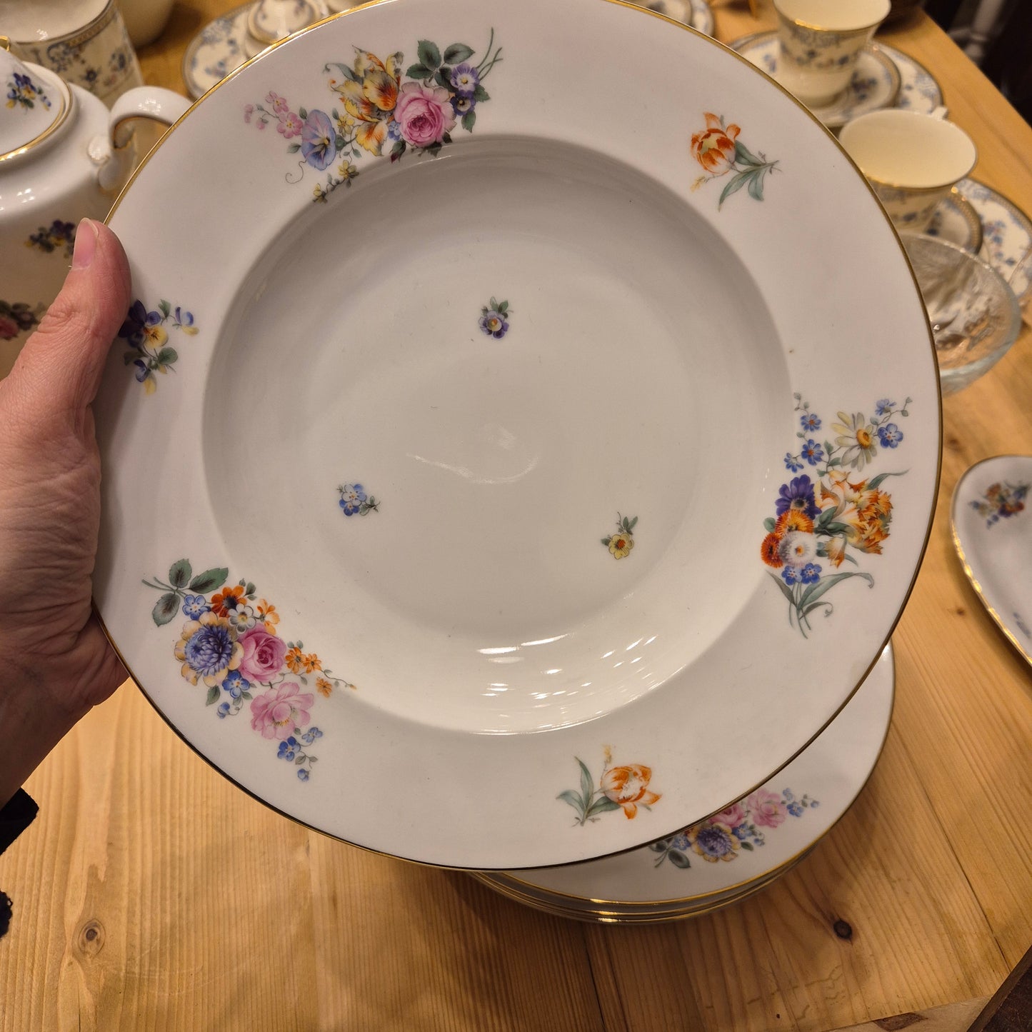 6x Antike Suppenteller Blumendekor weiß Goldrand Rosenthal