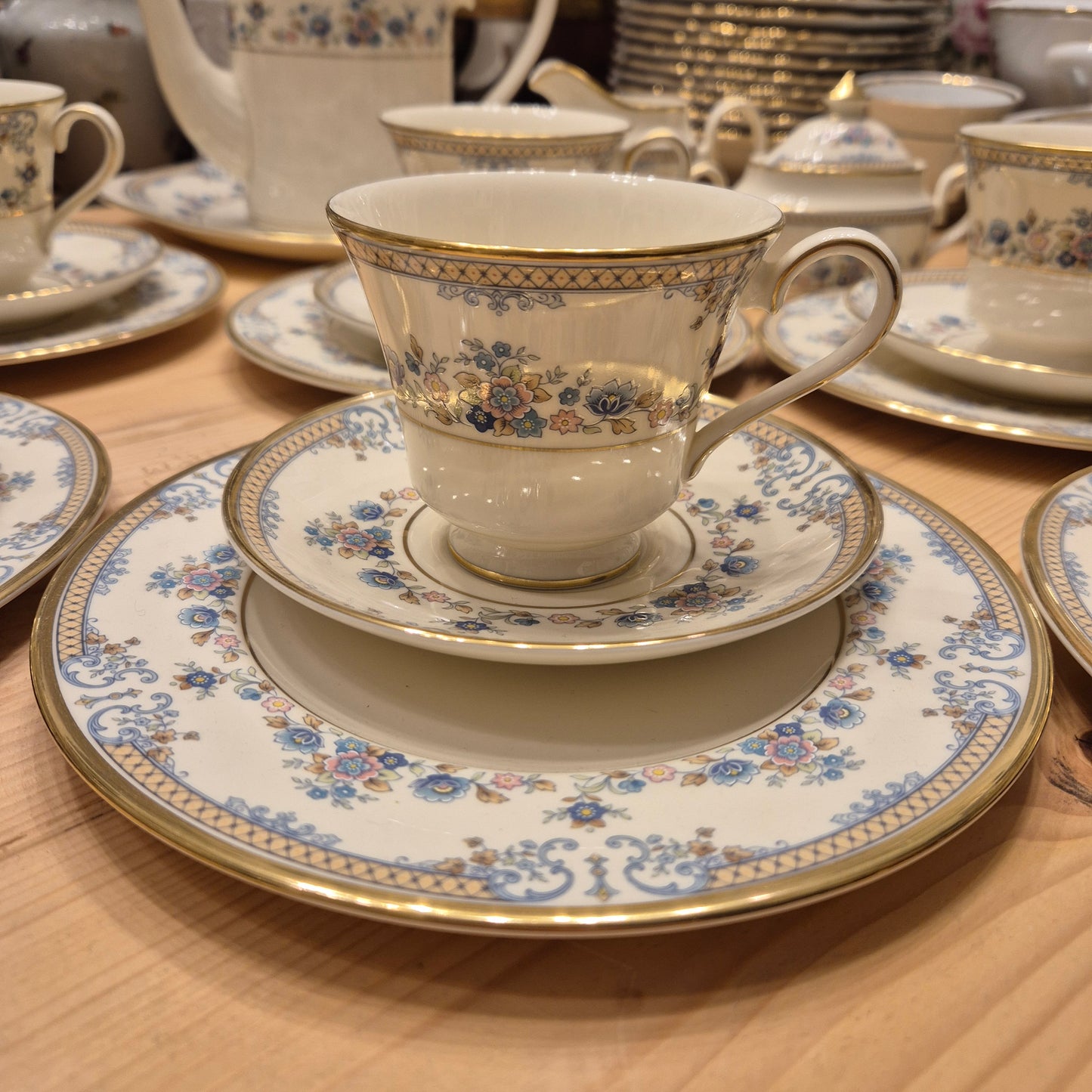 Porzellan Avonlea Minton Fine Bone China England 6x Personen Vintage Servies Kaffe Tee Gedeck