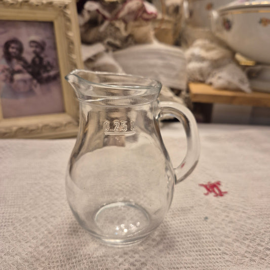 Vintage Milchkännchen Milchkanne Krug Kanne klein Glas 0,25