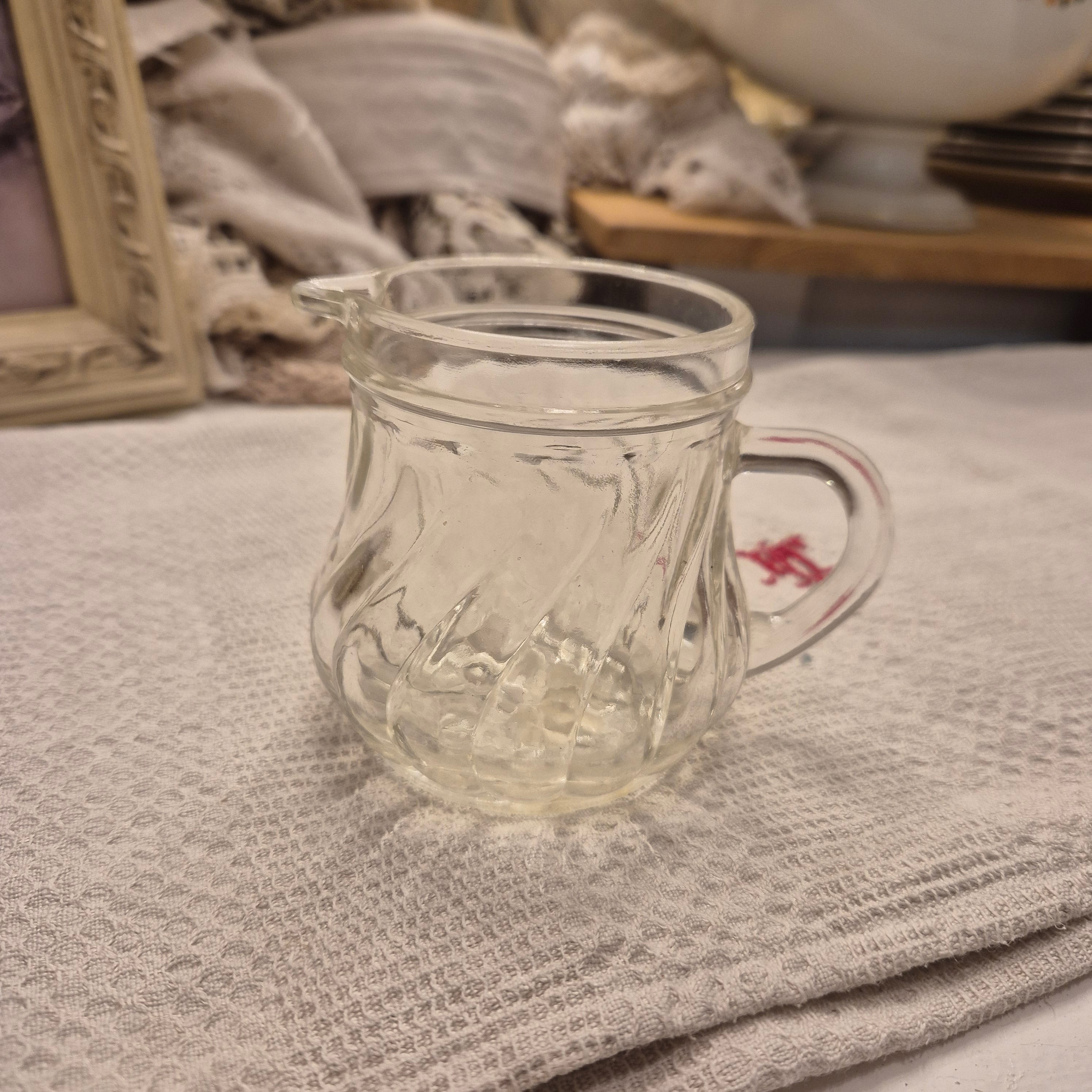 Vintage Milchkännchen Milchkanne Krug Kanne klein Glas