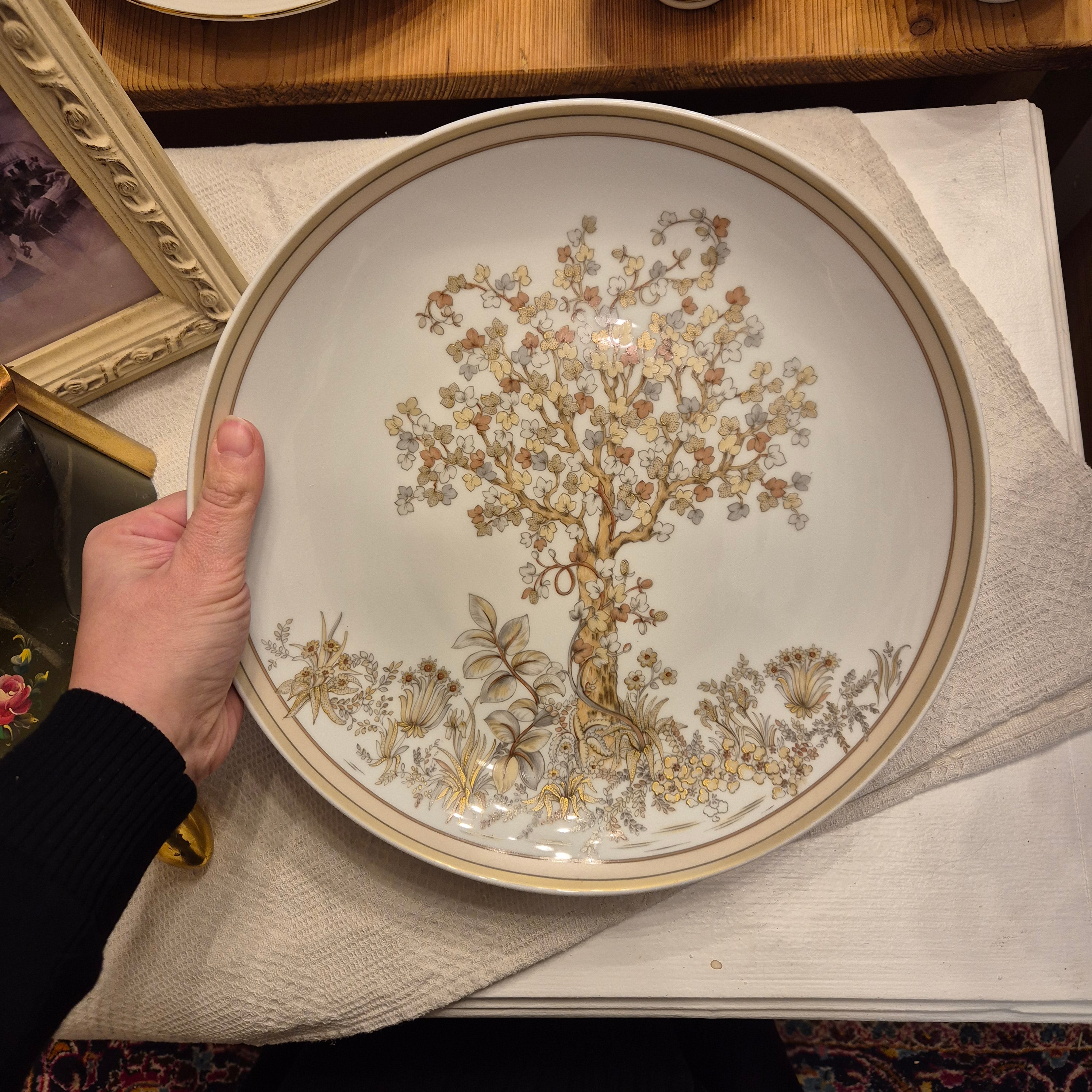 Großer Antiker Porzellan Wandteller mit Baum Blumen Kaiser Allegro Nossek
