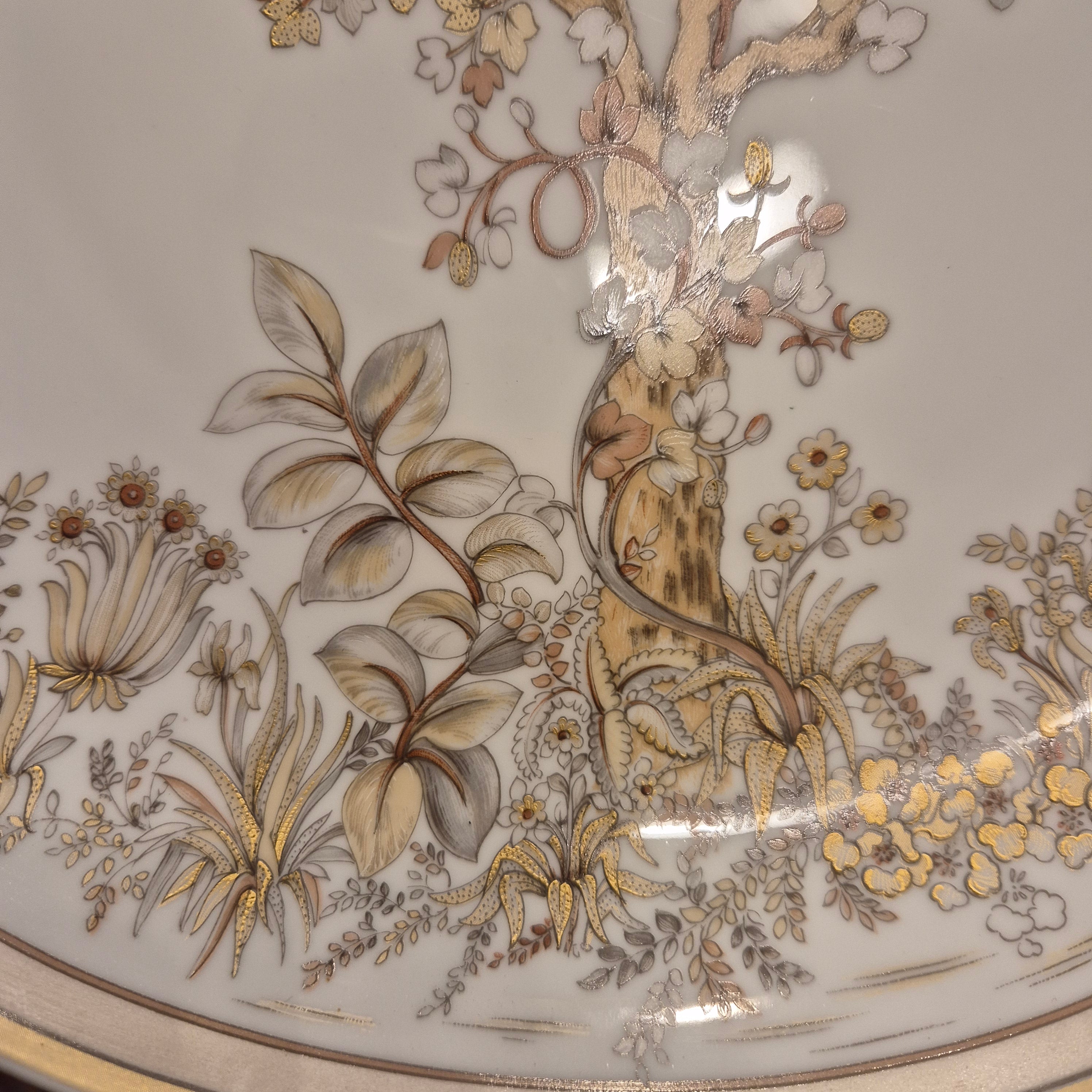 Großer Antiker Porzellan Wandteller mit Baum Blumen Kaiser Allegro Nossek