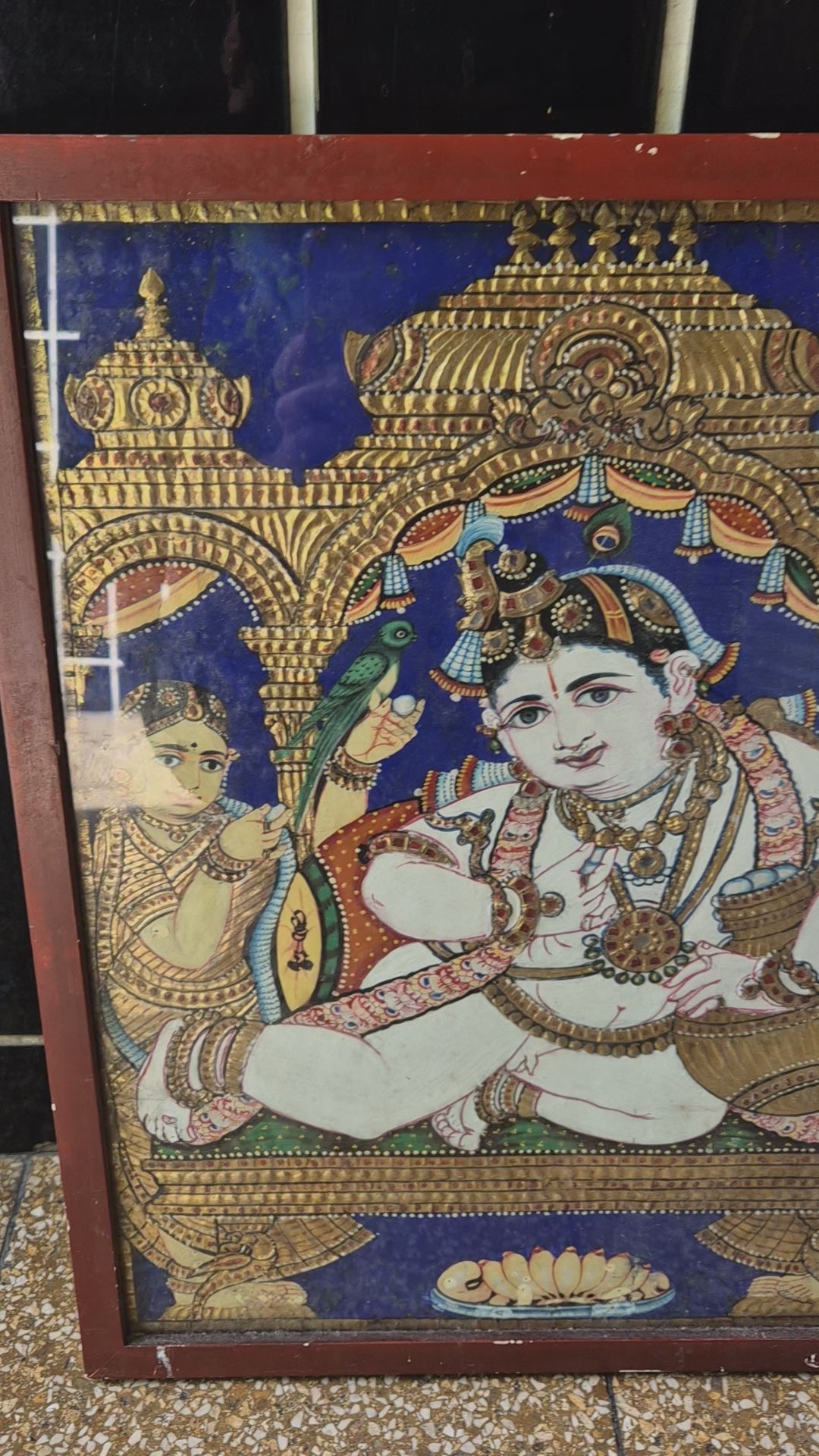 Antikes Tanjore Gemälde hinter Glas 19. Jahrhundert auf Holz