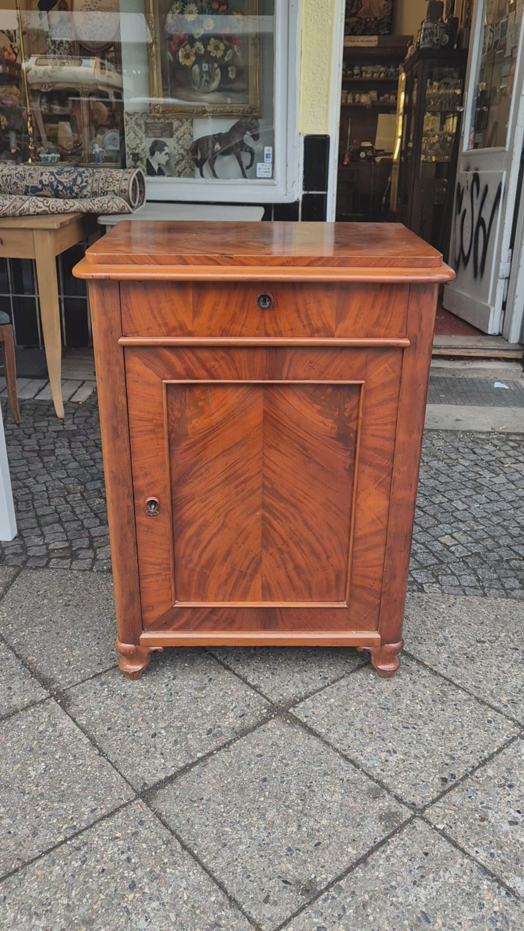 Antike Biedermeier Kommode Beistellschrank Nussholzfunier von 1860
