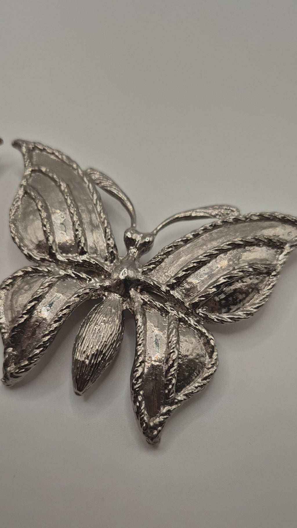 Vintage 80s Statement-Gürtelschnalle „Butterfly“ – Modell Nr. 41 gepunzt – Kupfer/Silber