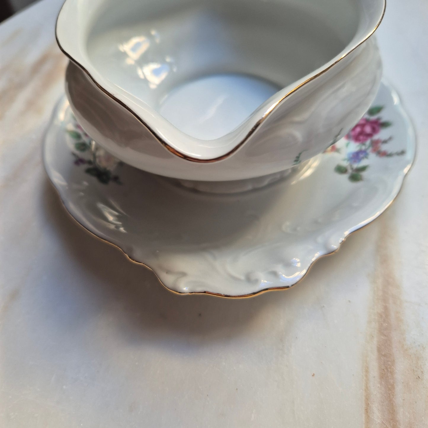 Antike Porzellan Sauciere weiß mit Blumendekor Wawel Polen