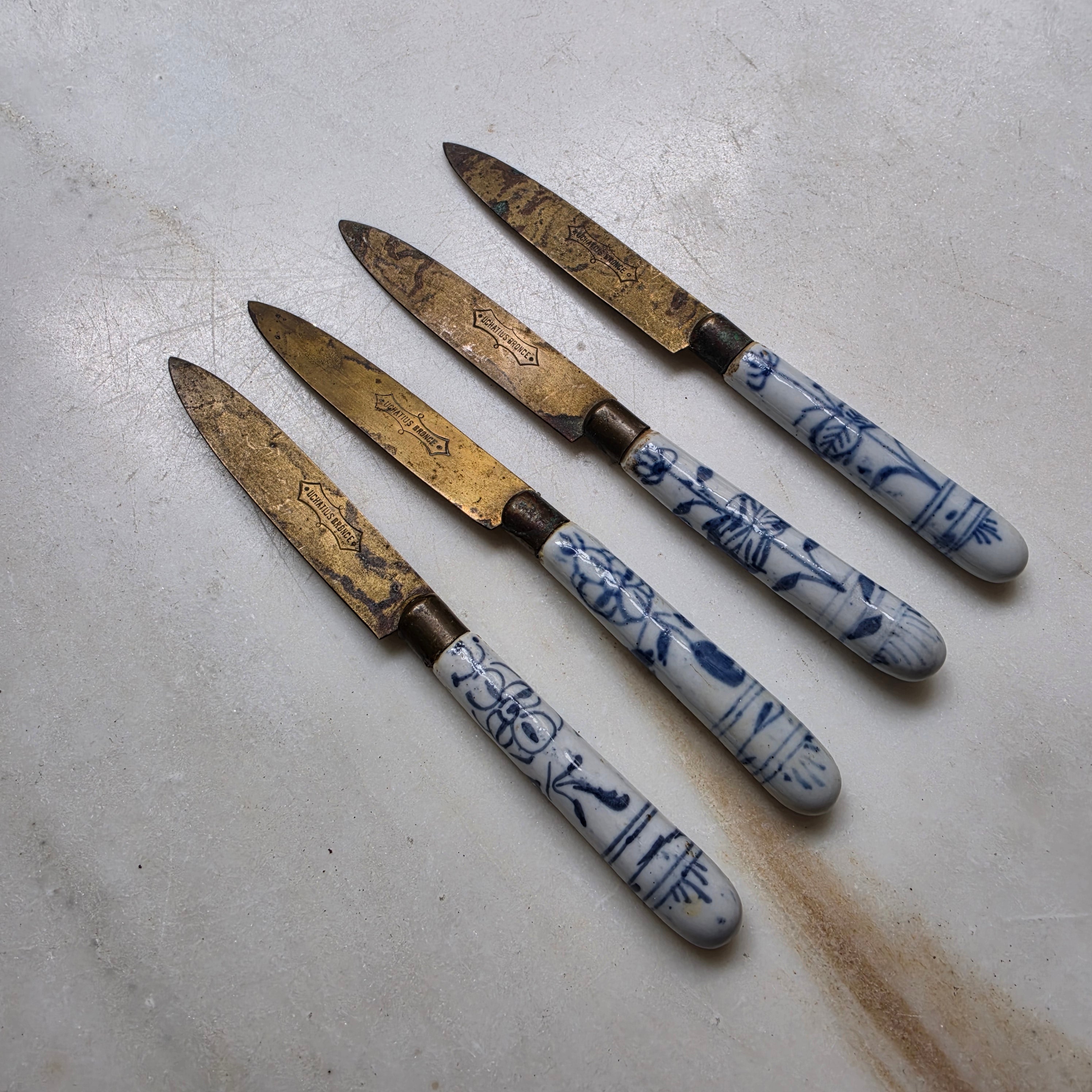 Antike Obstmesser - Porzellan - Uchatius Bronce - Zwiebelmuster