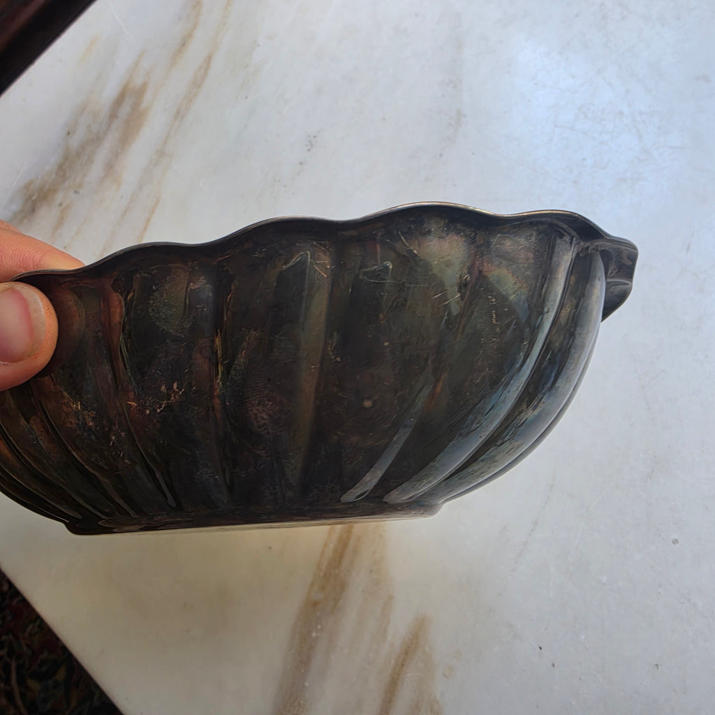 Antike muschelförmige silberfarbene Metall Schale Gebäckschale Reed & Barton Holiday zum polieren