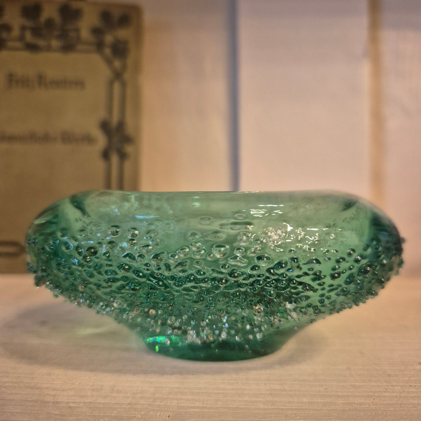 Vintage Aschenbecher grün Space Glaskunst DDR