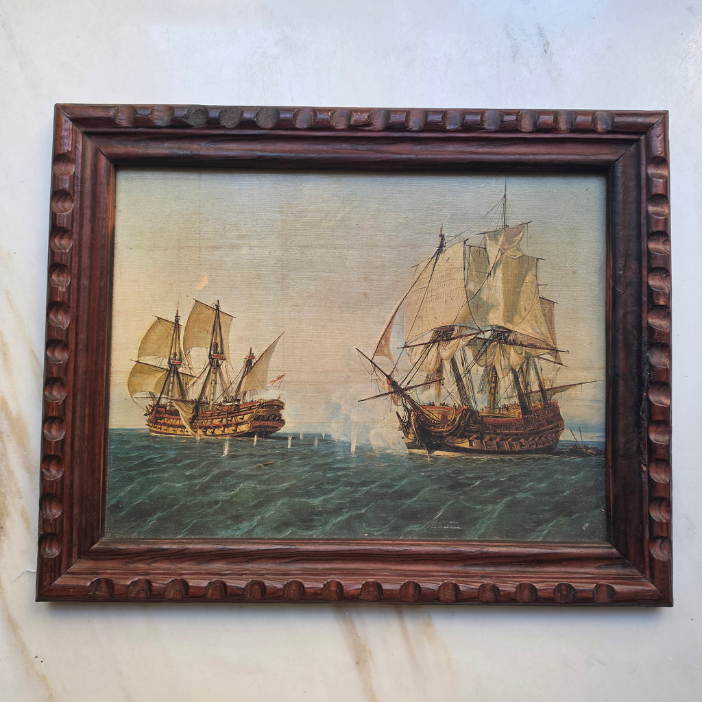 Vintage Maritimes Bild im Holzrahmen – Historische Seeschlacht mit Segelschiffen („Made in Spain“)