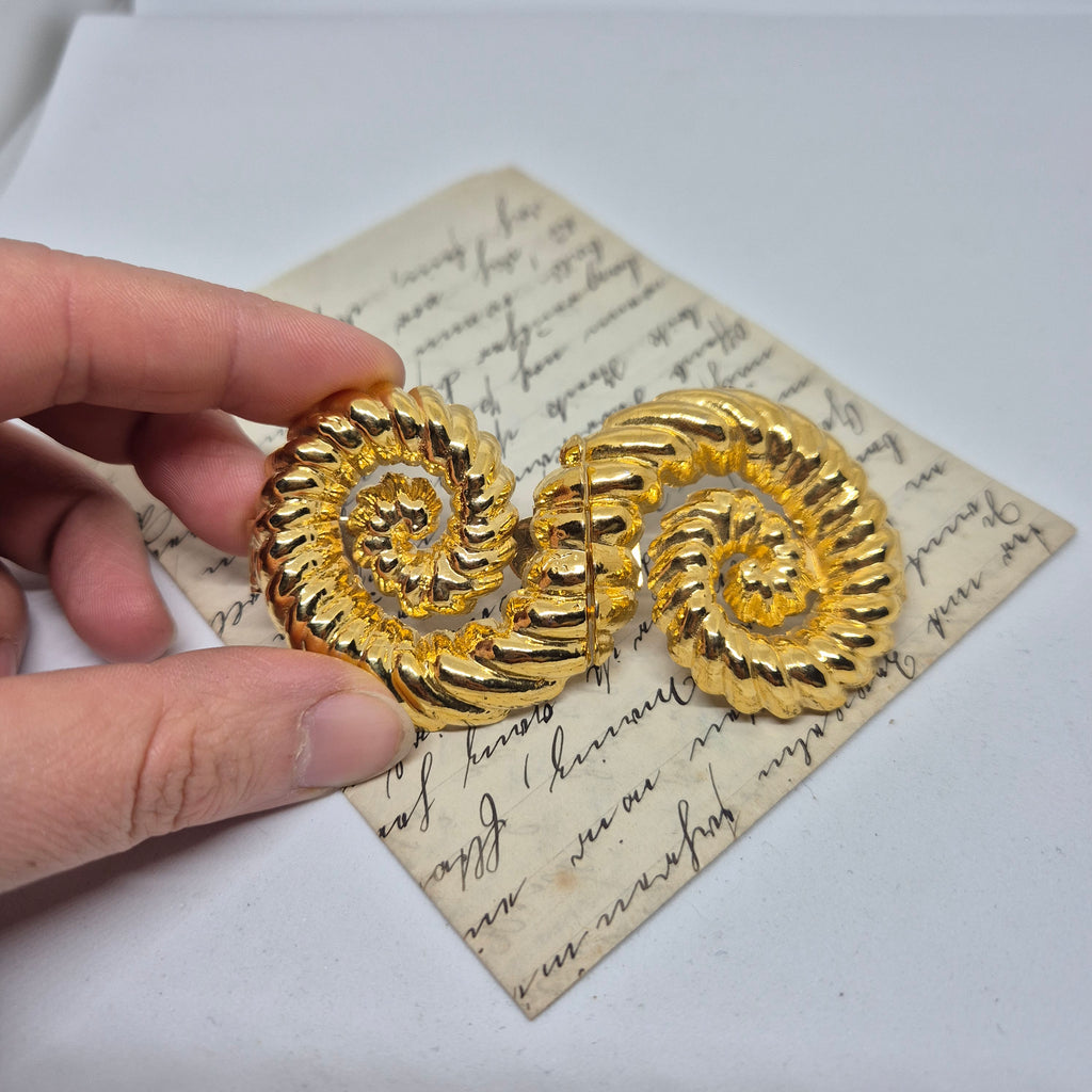 Vintage Gürtelschnalle 2-Teilig Trachtenschnalle Taillengürtel aus den 80ern-Handmade aus Berlin gold Schnecke Fossilmuster