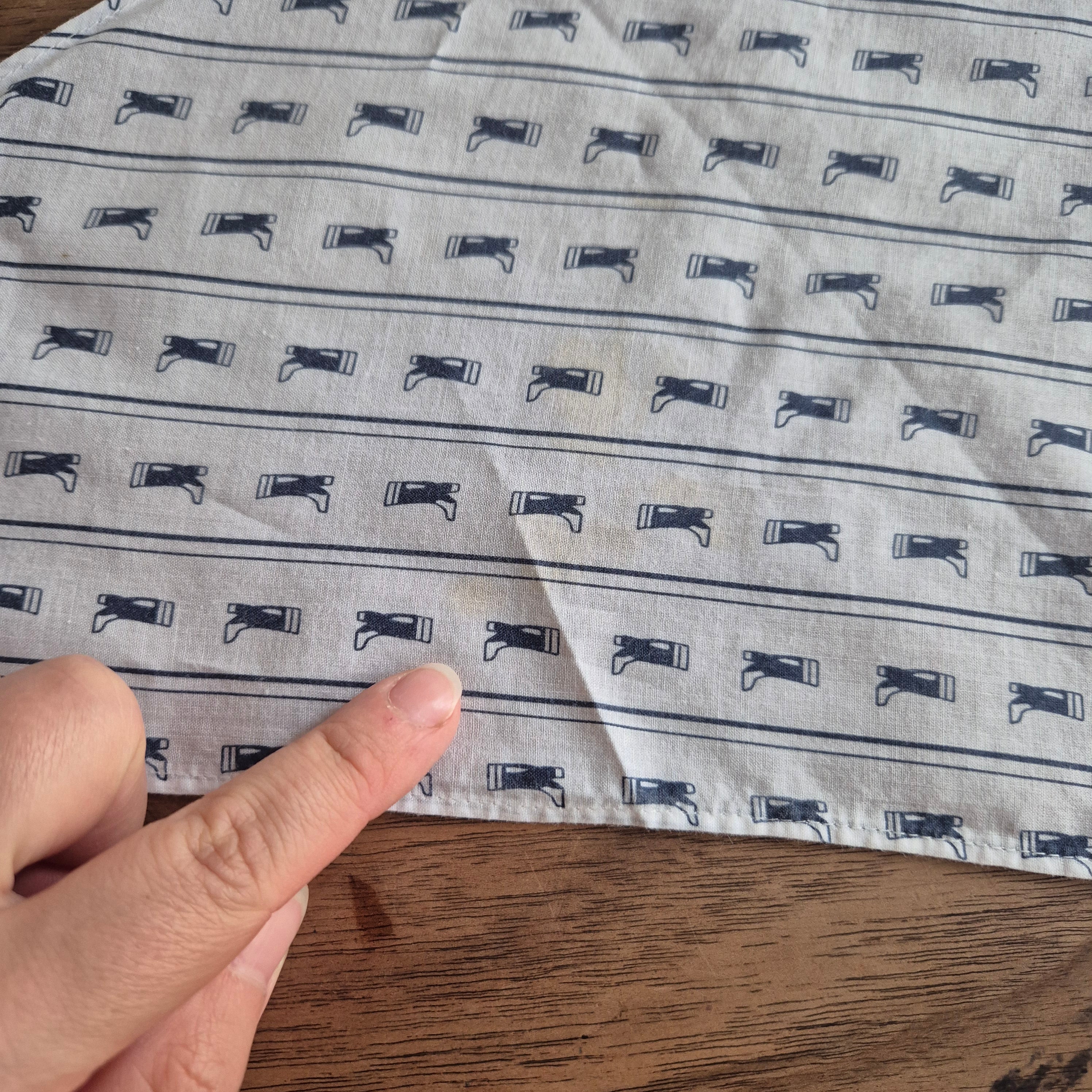 Dreiecktuch Vintage weiß blau mit Stiefelmotiv  Halstuch Kopftuch 120x80cm