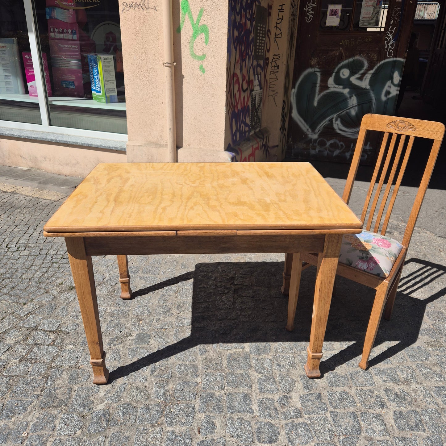 Antiker Jugendstil Tisch - abgeschliffen - Kiefernholz