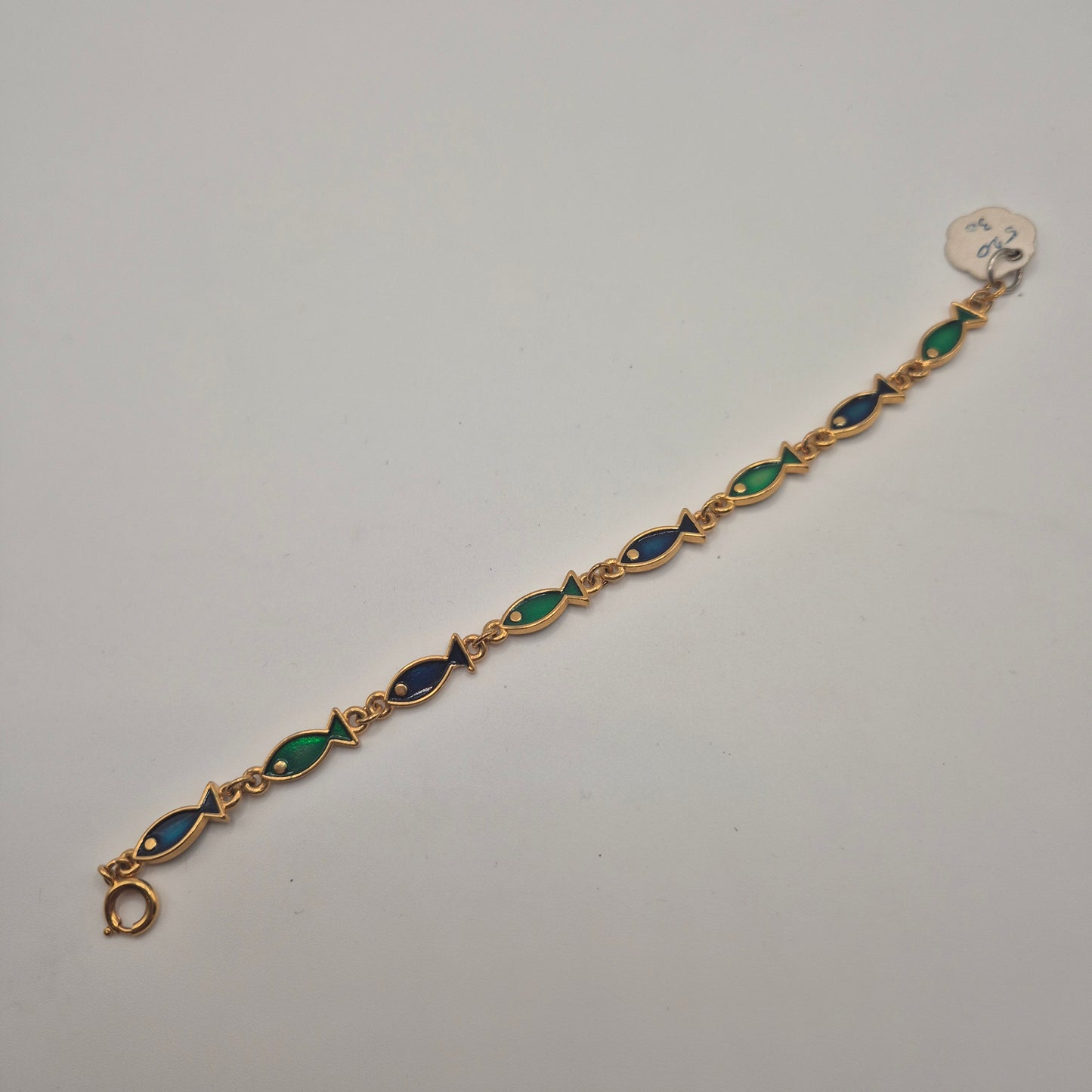 Goldenes Vintage Armband mit grünen blauen Emaille-Fischen 70er Jahre