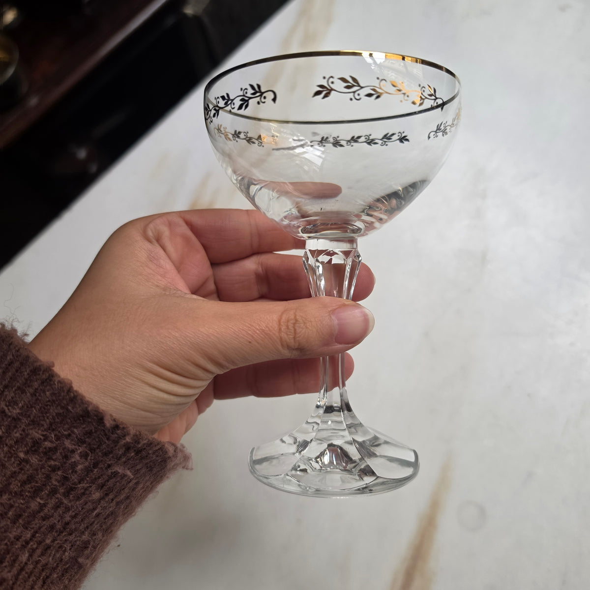 Edle Kristall-Champagnerschale mit Goldverziehrung – Mid-Century Vintage