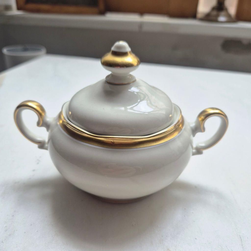Antikes KPM Krister Kaffeeserviece elfenbeinton mit Goldrand