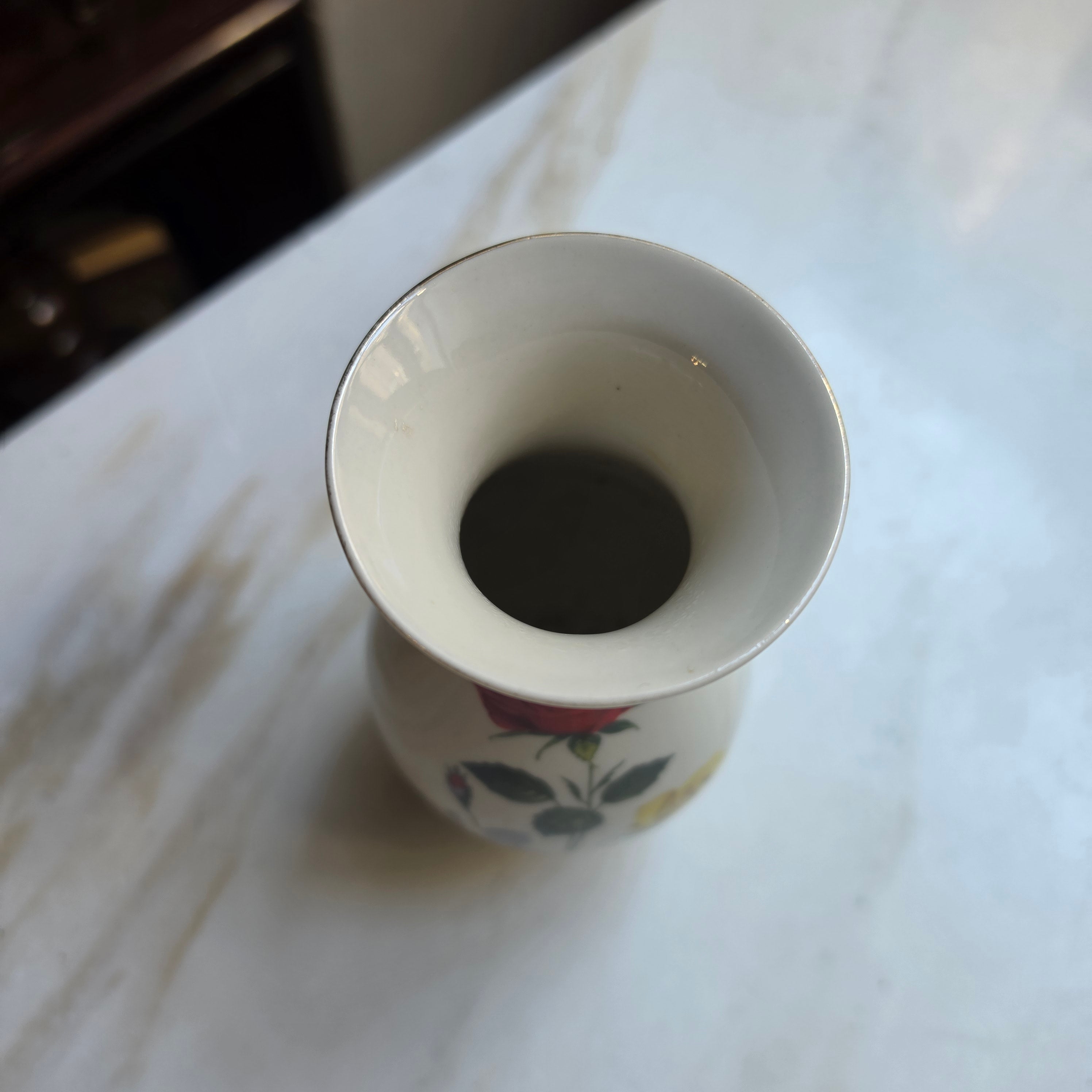 Vintage Royal Bavaria Porzellanvase mit Rosenmotiv & Goldrand
