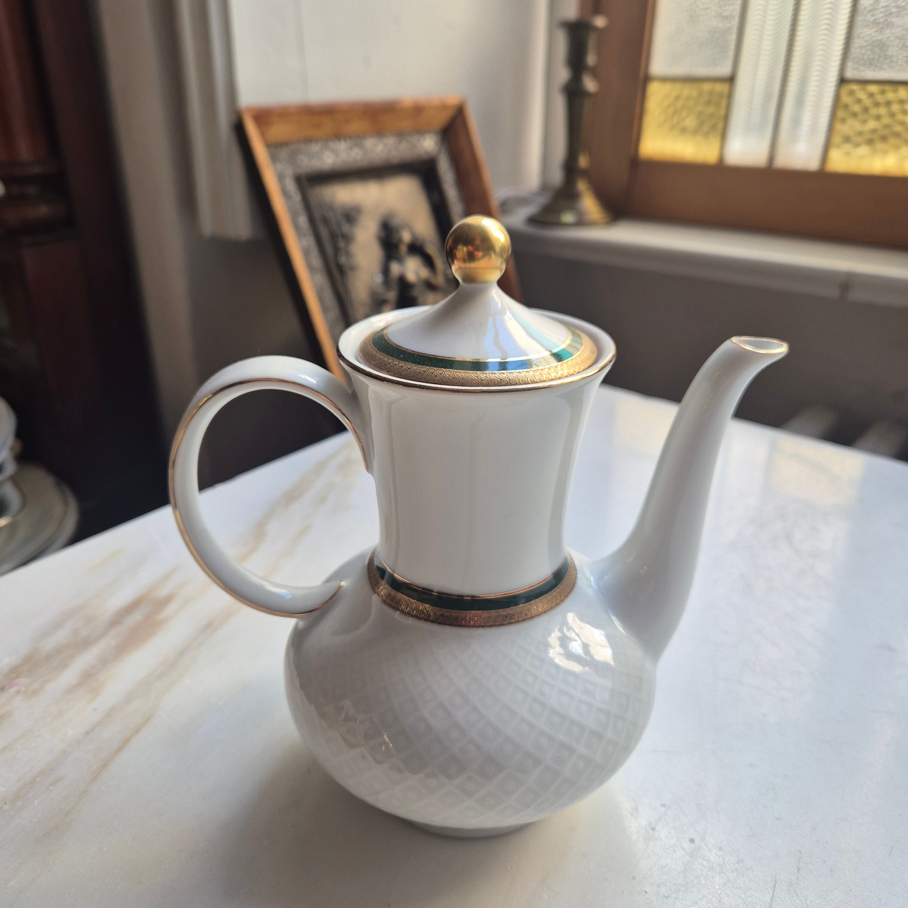 Seltmann Weiden "Annabell" - Porzellan Kaffeekanne oder Mokkakanne - mit Goldaktzenten