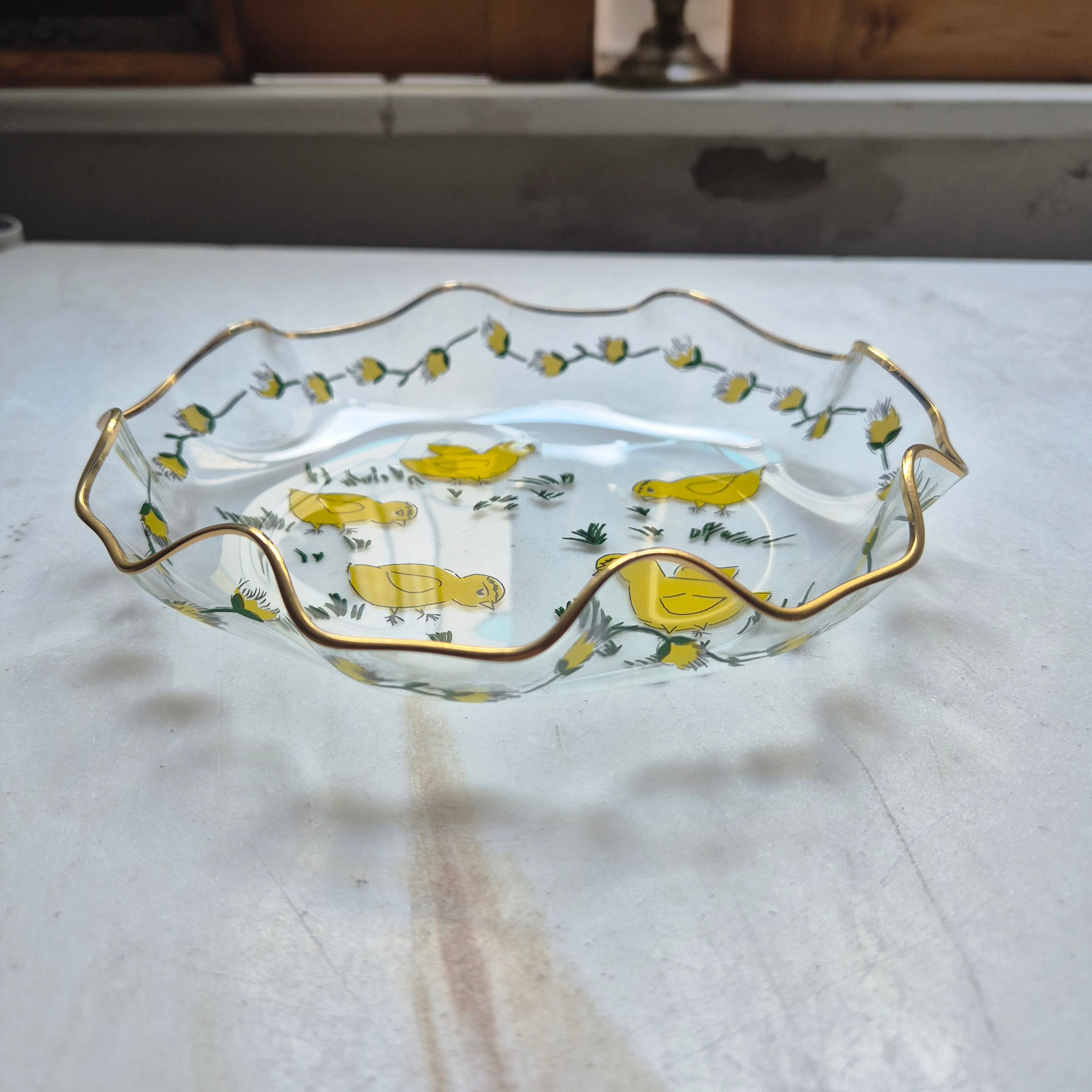 Vintage Küken Servierteller Ostern Glockenrand Gewellter Rand Glas