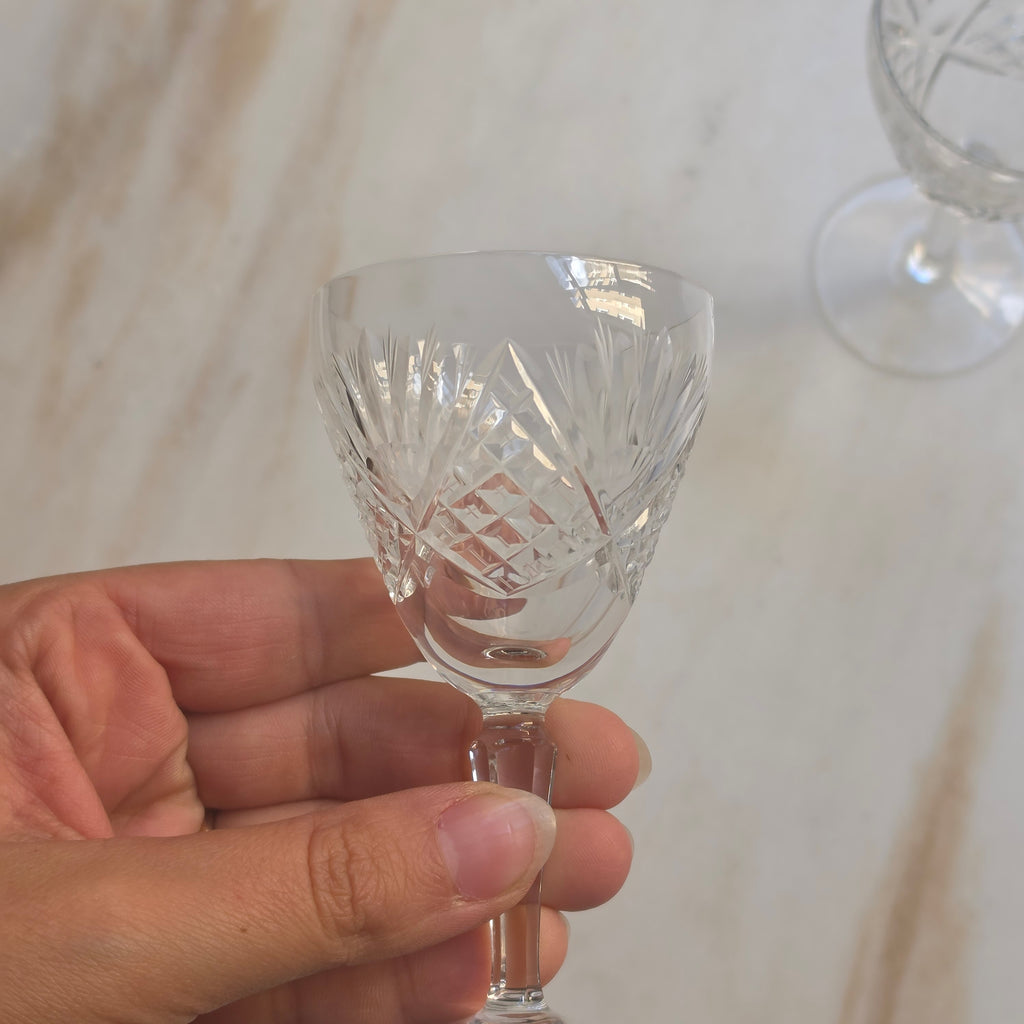 Exquisites 2er-Set Kristallglas-Likörkelche – Handgeschliffene Eleganz für Genießer