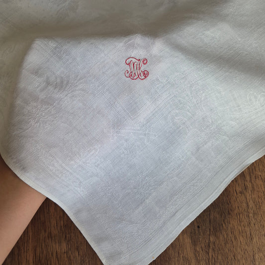 Antike Jugendstil Serviette / Mitteldecke mit Monogramm M.K 50x60cm