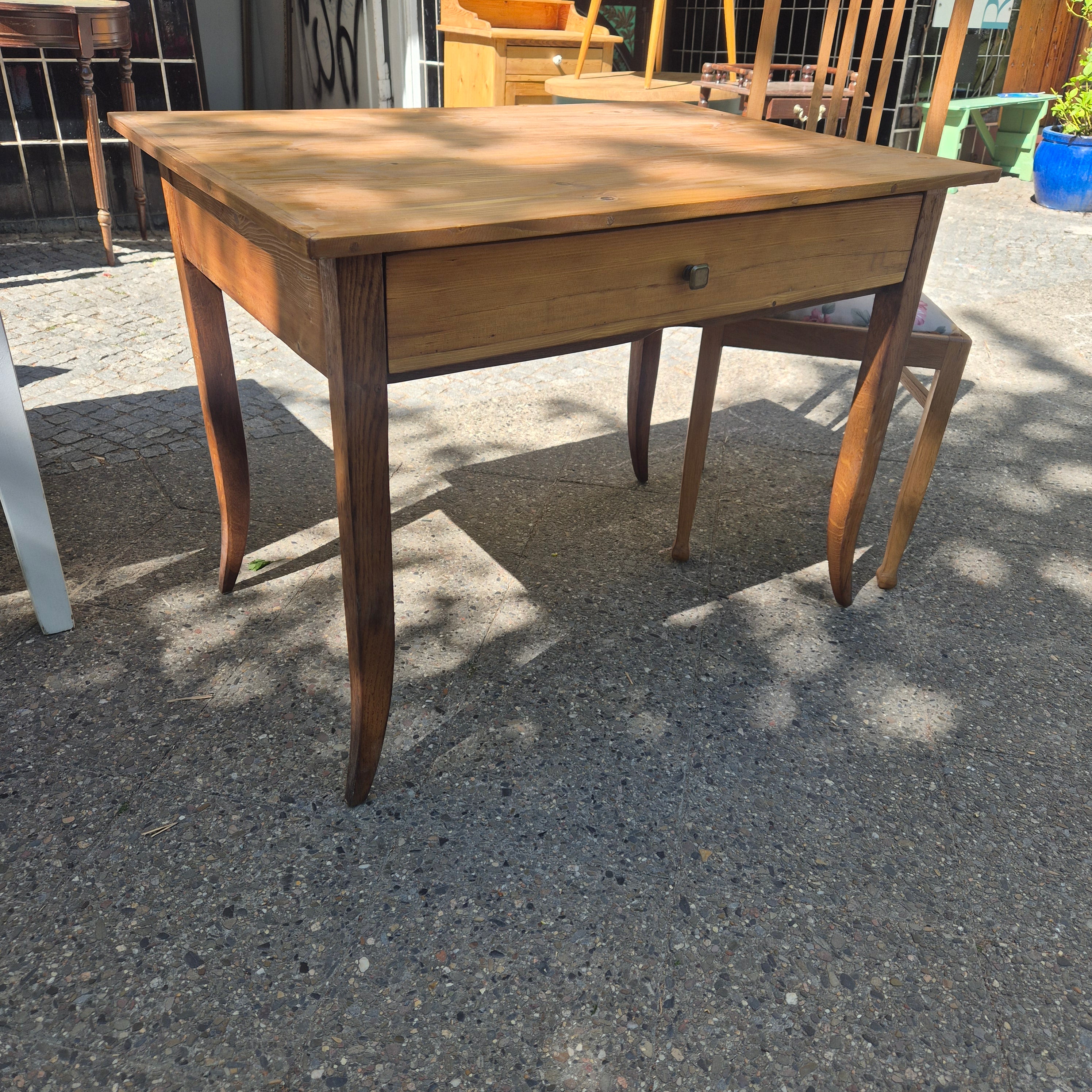 Antiker Biedermeier Tisch von 1860 - Vollholz Fichte - aufgearbeitet 70x100cm