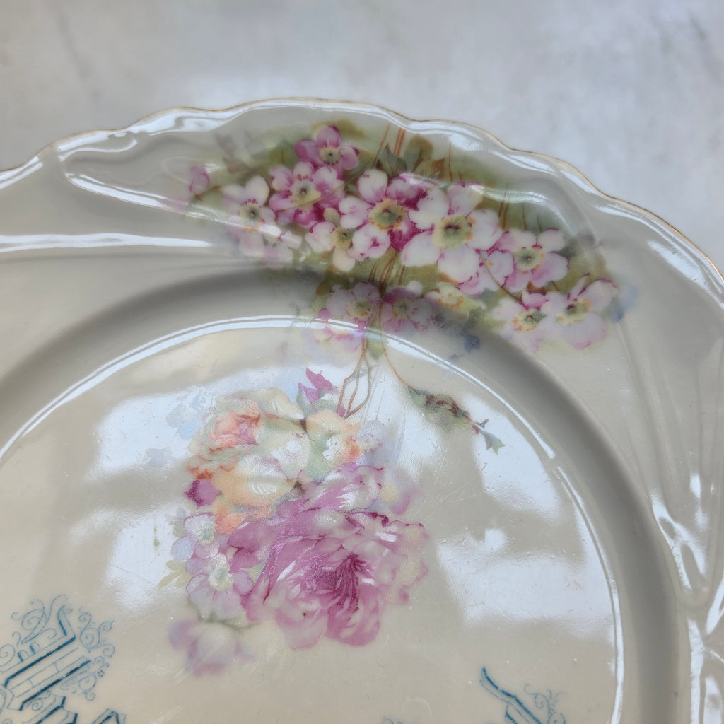 Antiker Porzellan-Brotteller mit Griffen – „Unser täglich Brod gib uns heute“ - Vintage Servierteller Floral