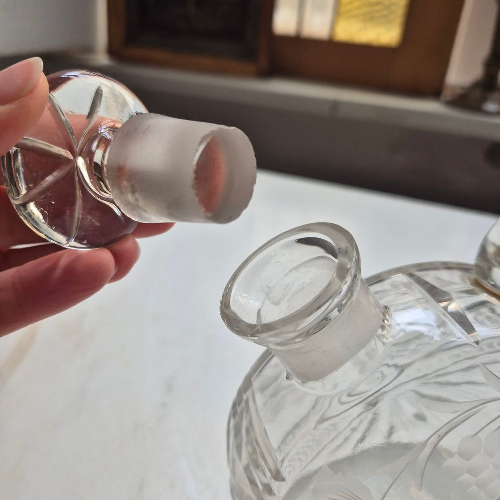 Vintage Glas Kristall Karaffe mit Traubenmotiv Traubenmotiv