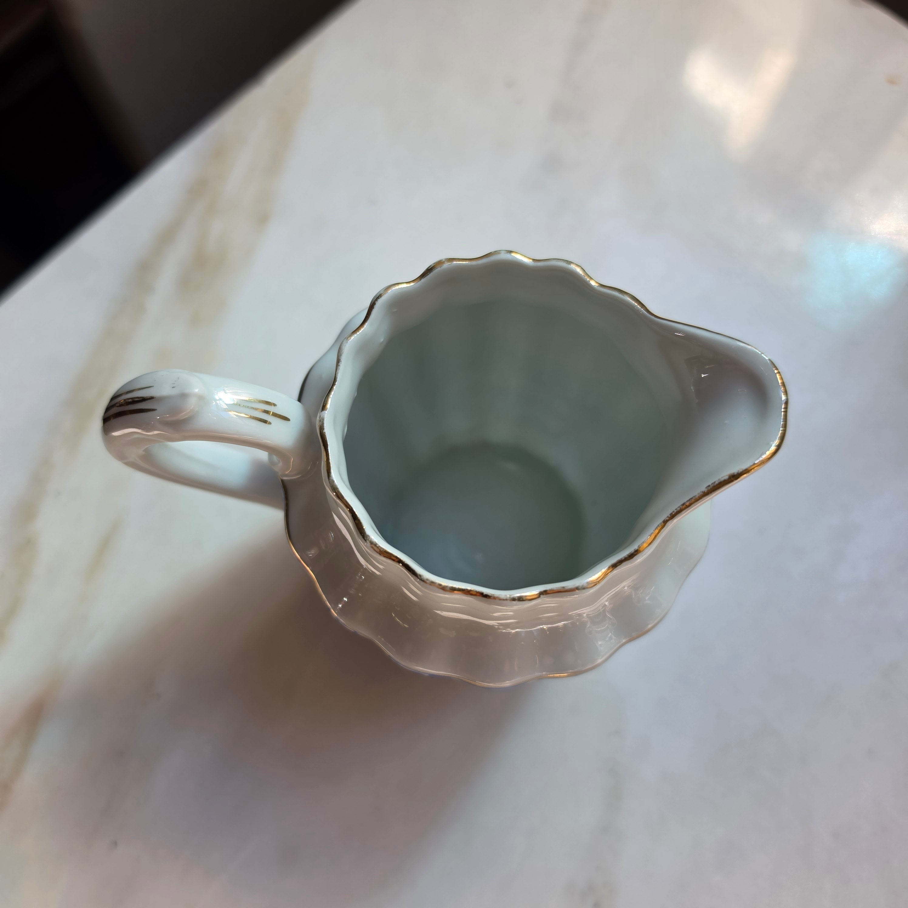 Vintage Porzellan-Milchkännchen „Blau China“ mit Goldrand & Blauem Dekor