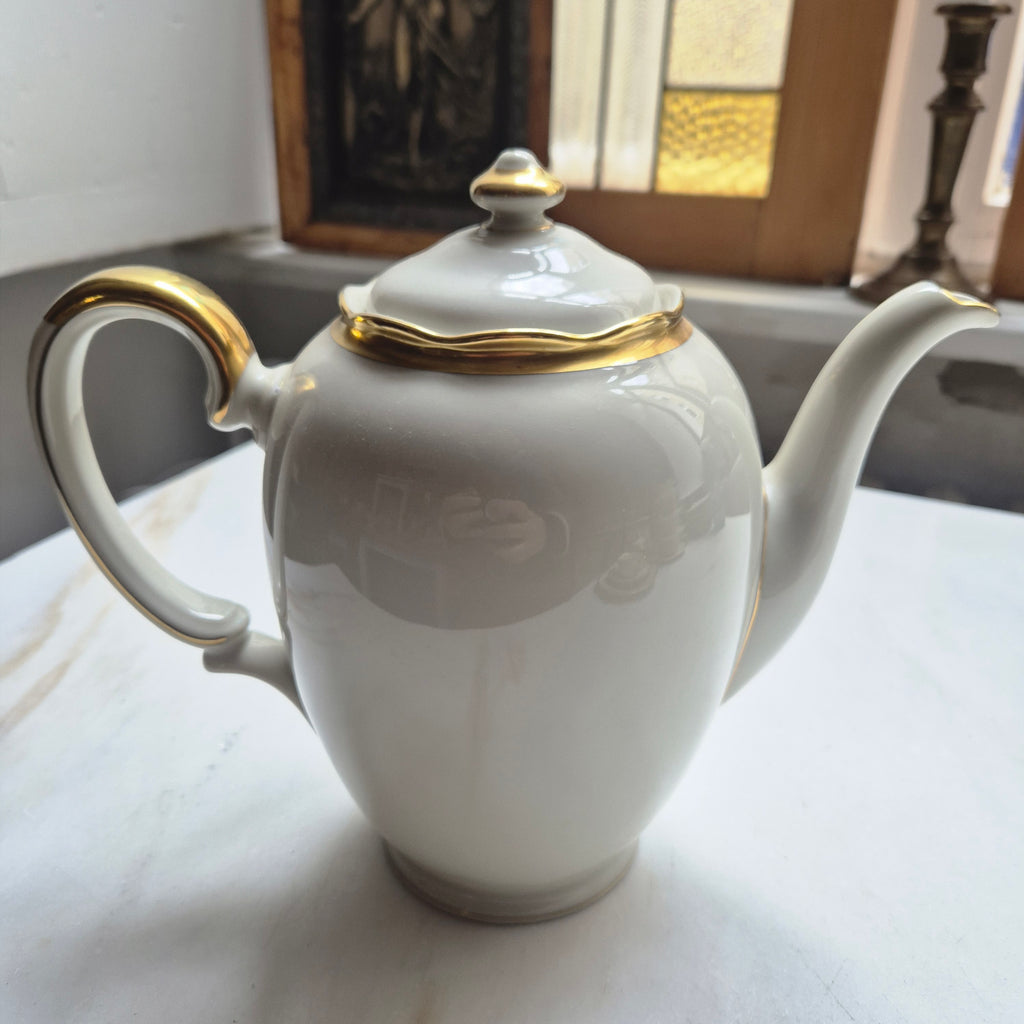 Antikes KPM Krister Kaffeeserviece elfenbeinton mit Goldrand
