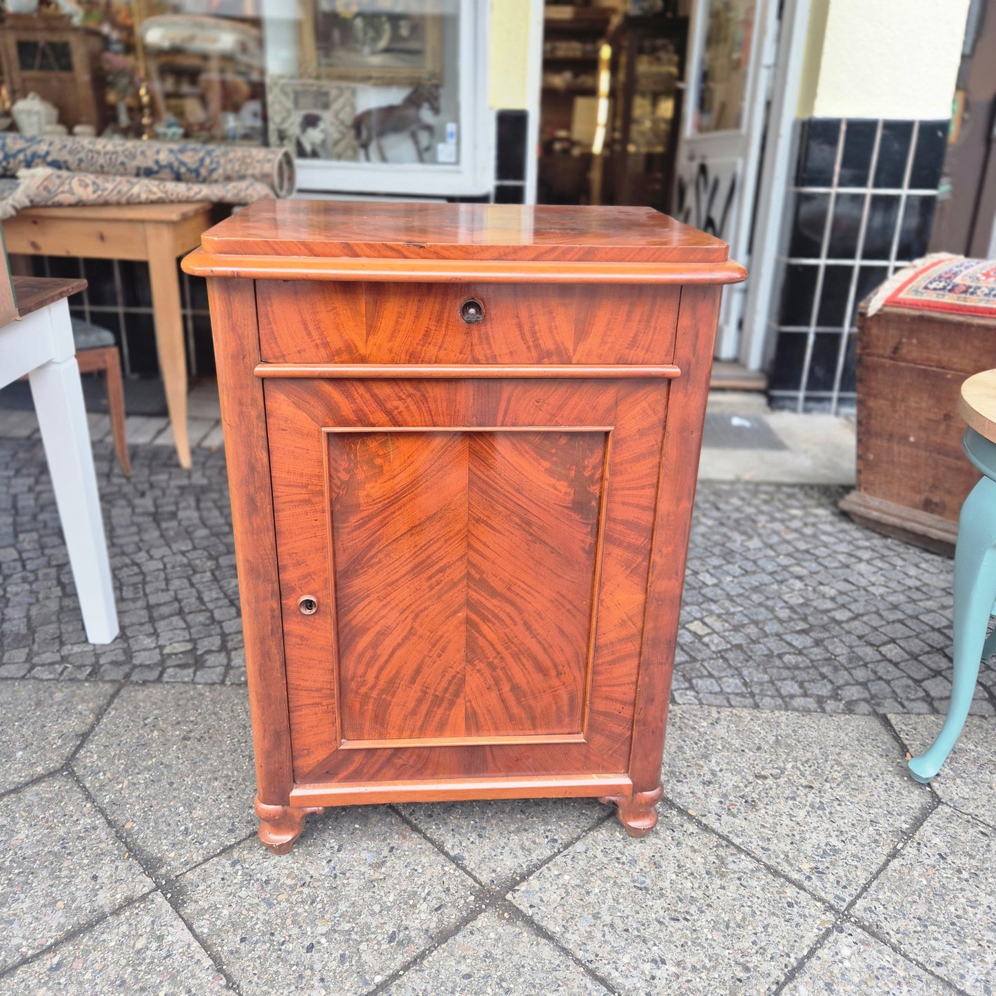 Antike Biedermeier Kommode Beistellschrank Nussholzfunier von 1860