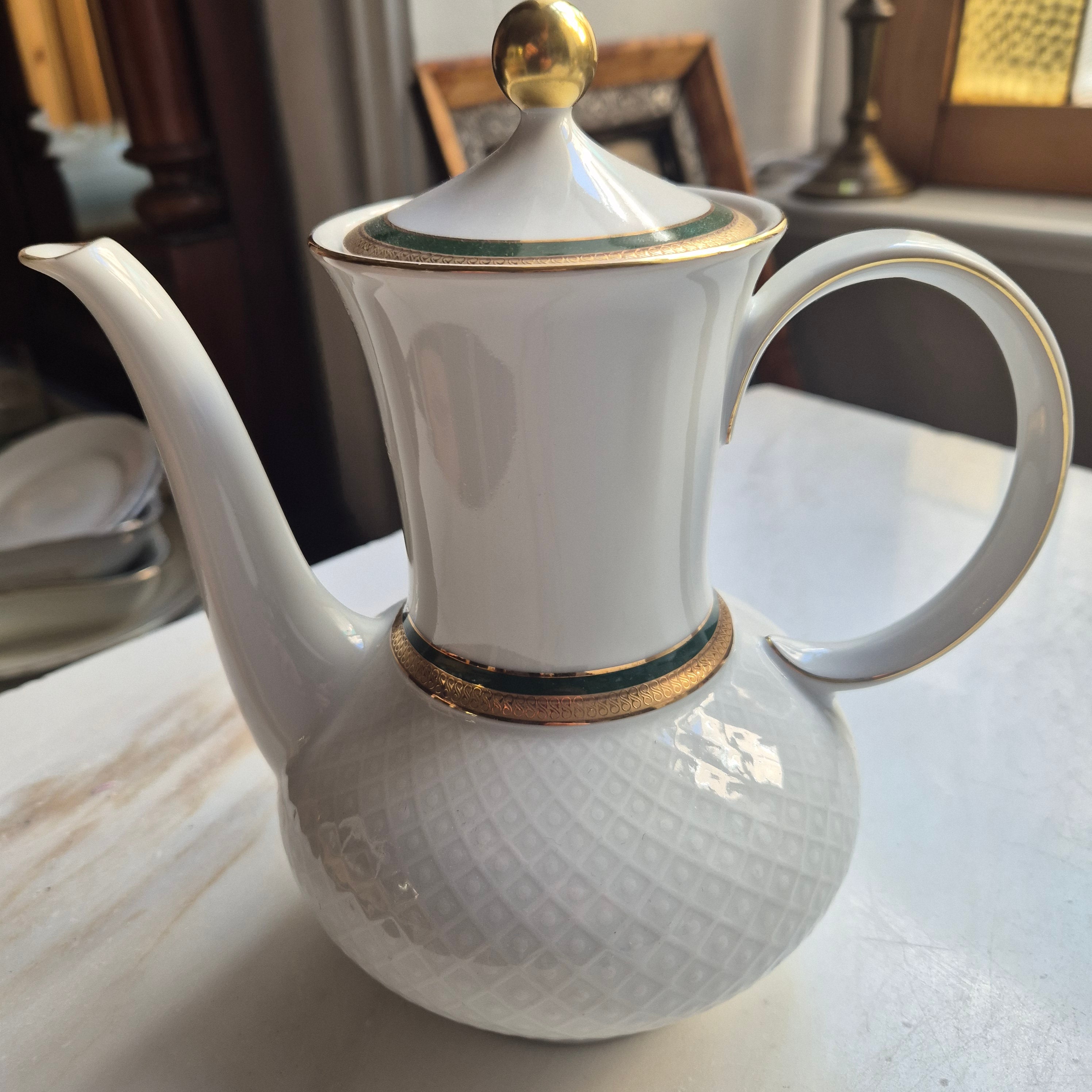 Seltmann Weiden "Annabell" - Porzellan Kaffeekanne oder Mokkakanne - mit Goldaktzenten