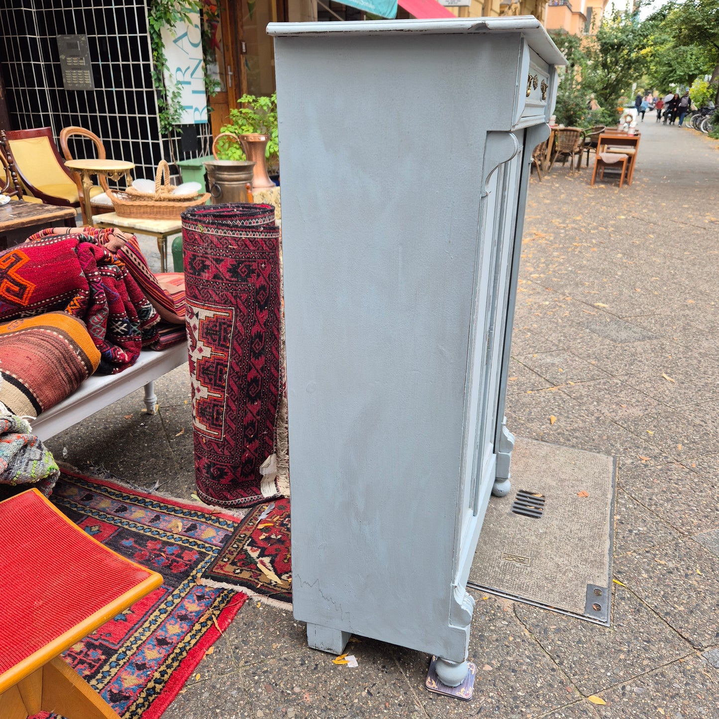 Antiker Jugendstil Vertiko mit Gründerzeit blaugrau Shabby Chic Kommode Hochschrank Hochkommode