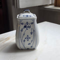 Antike Mehldose aus Porzellan mit Deckel – Zwiebelmuster / Strohmuster Blau-Weiß – Vintage Vorratsdose Küche