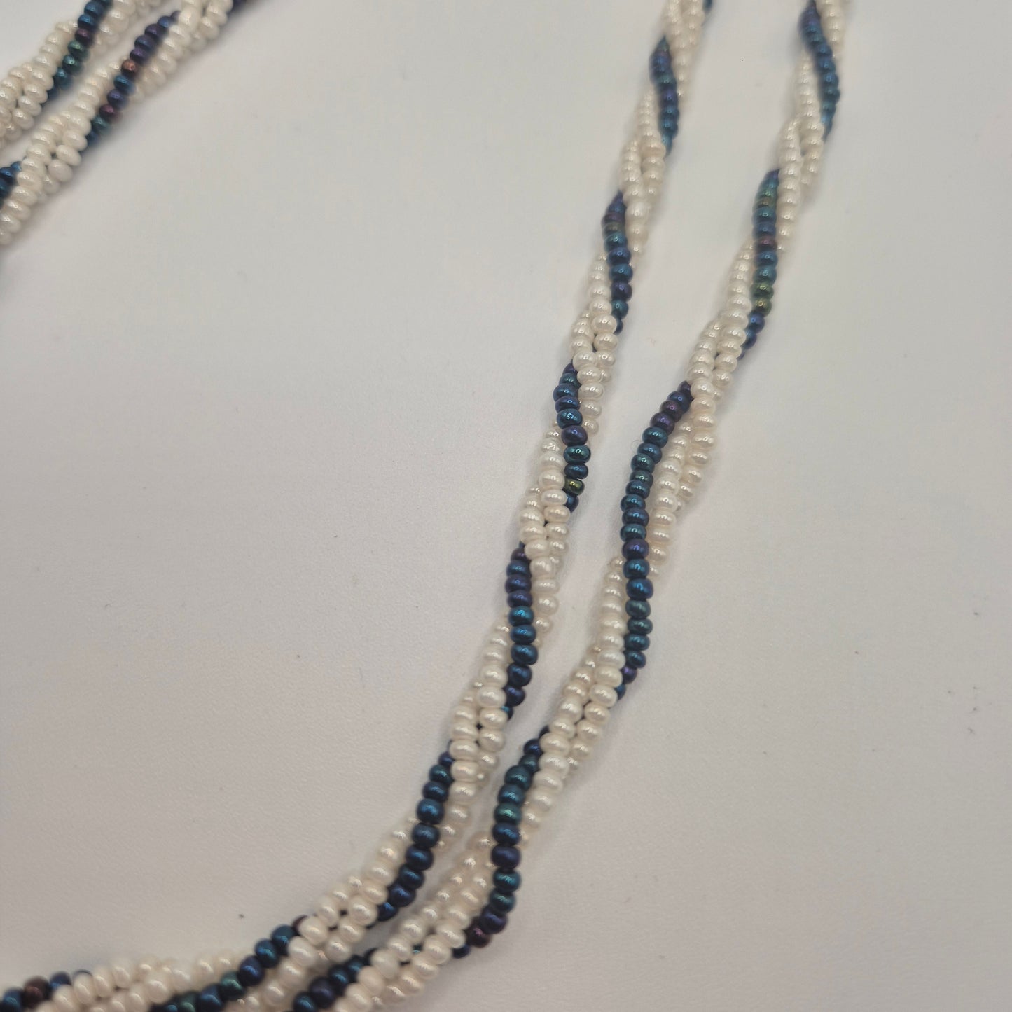 Vintage Glasperlenkette zweifarbig Torsade-Stil