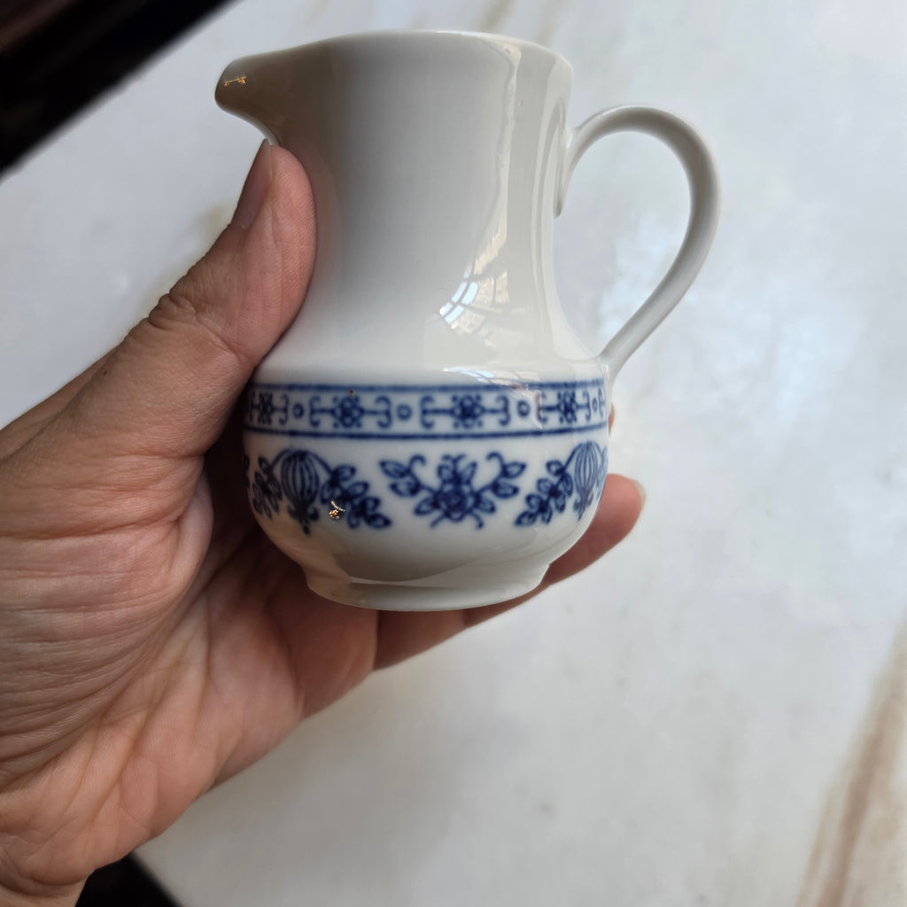 Vintage Milchkännchen blau weiß Kahla GDR Koboltunterglasur Zwiebelmuster