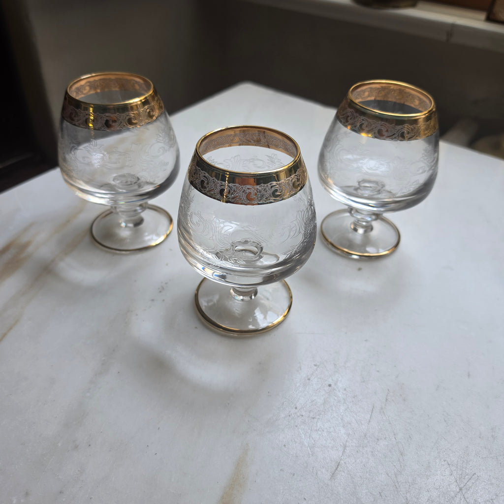 Vintage Cognacgläser / Schwenker mit Ätzdekor & Goldrand