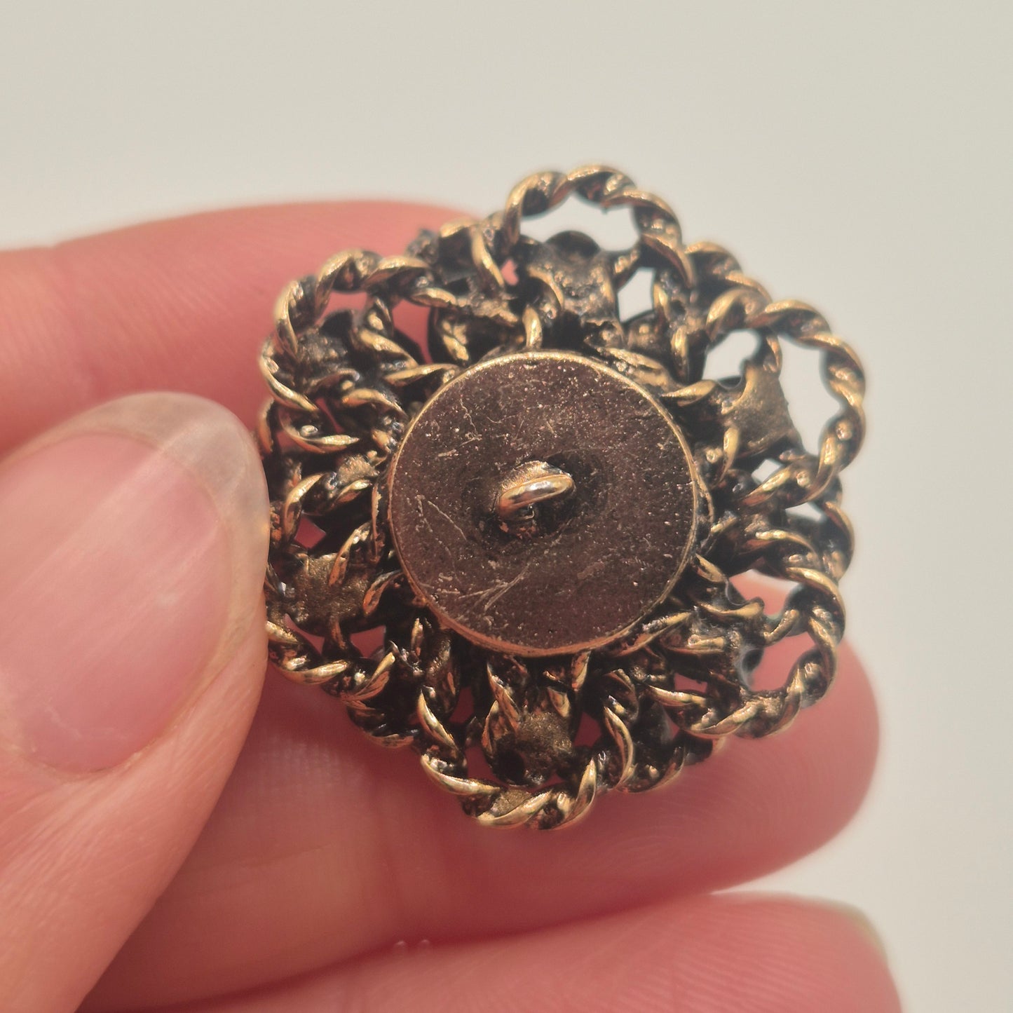 Prachtvoller Vintage-Metallknopf – Barock-Stil mit Onyx-Optik & Strass