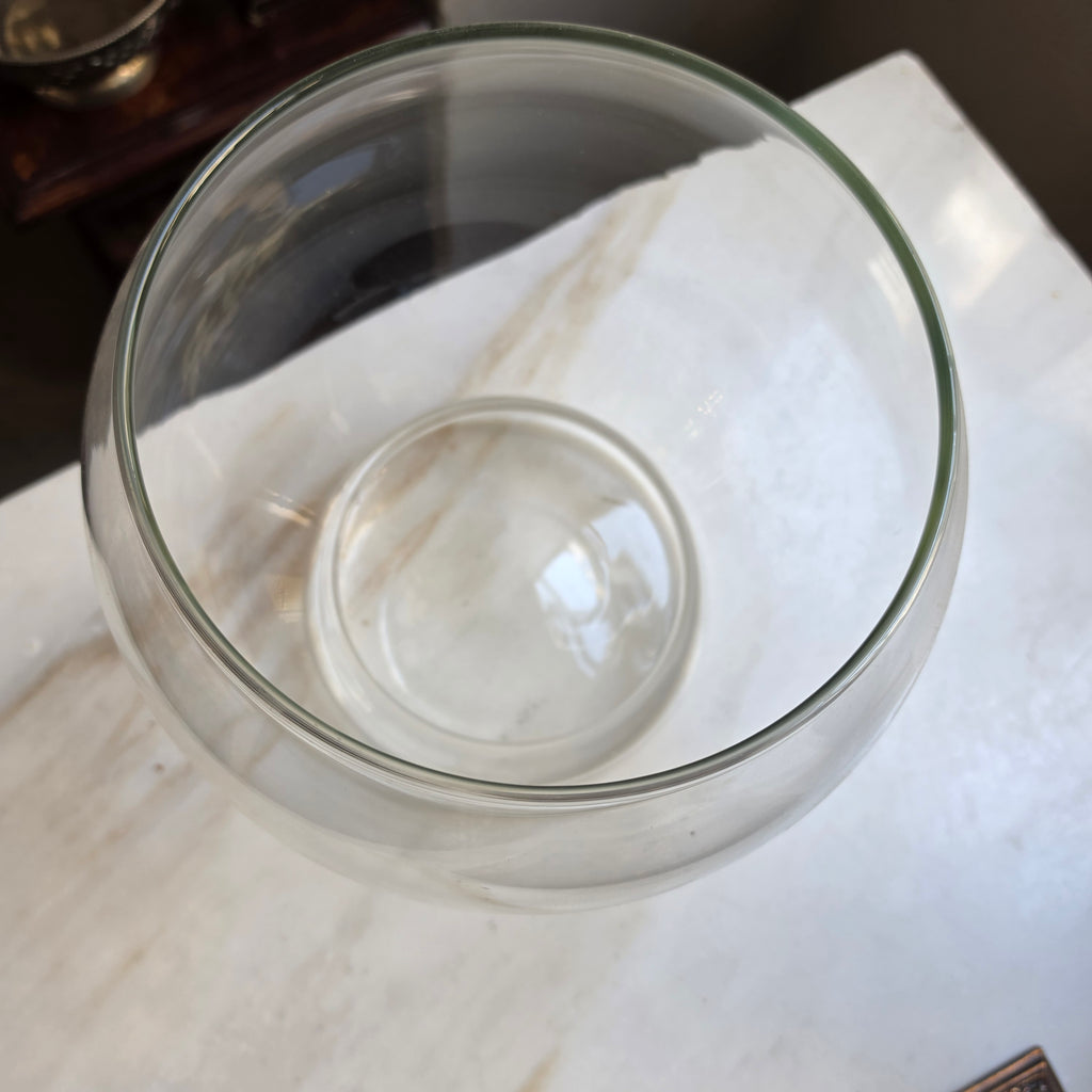 Große Vintage Kugelvase aus Glas auf Standfuß - Zeitlose Glasschale & Dekovase