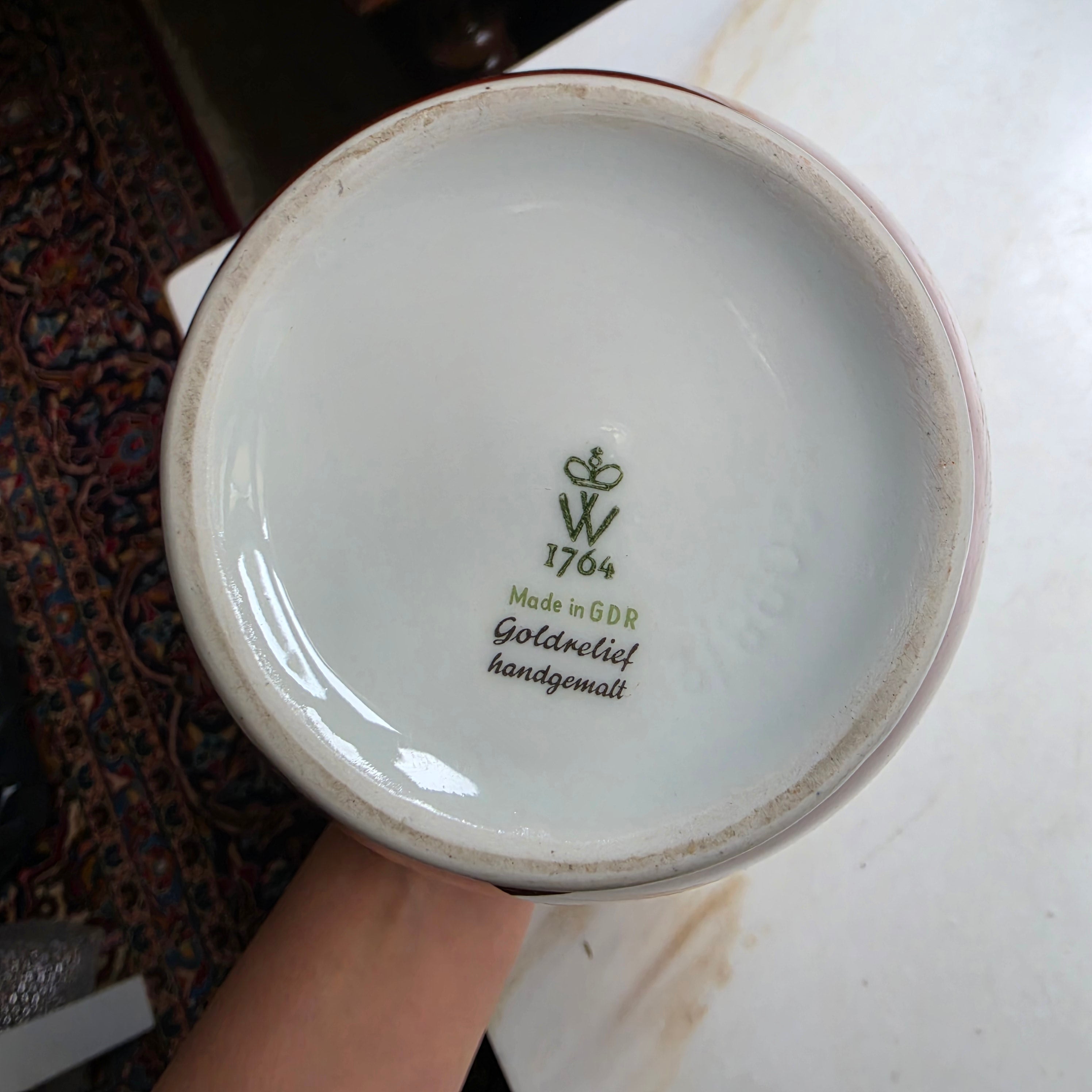 Edle Vintage Porzellan-Vase von Wallendorf – Goldrelief & Handgemalt (DDR)